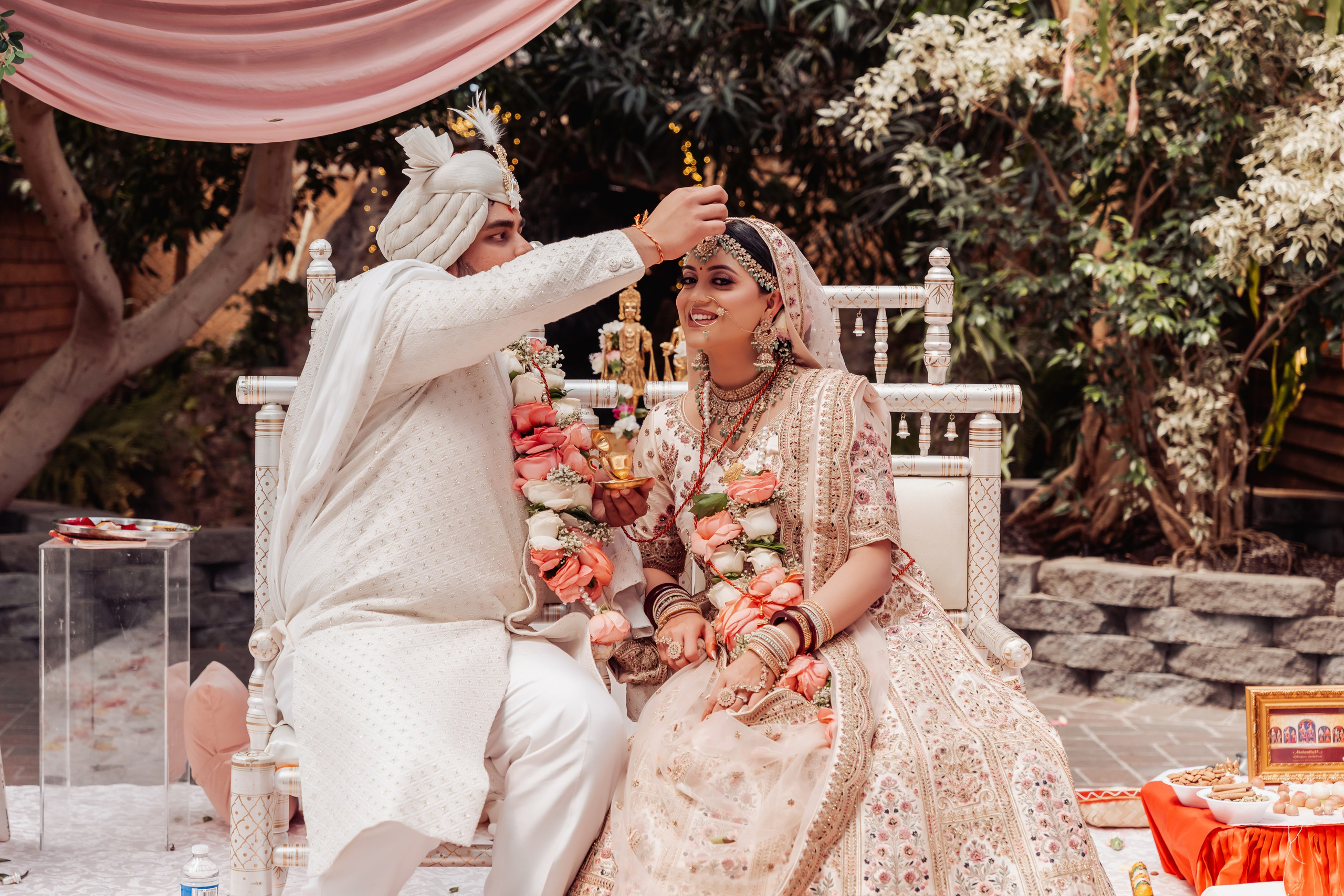 Darshil & Shailja. Wedding Photographer & Cinematographer studios