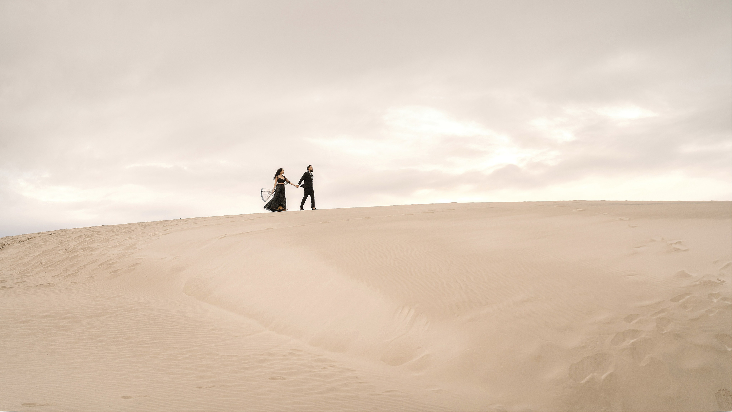 Elopement at Pismo Beach Sand Dunes, California. Wedding Photography & Videography Team in California, Los Angeles, San Francisco, San Diego and Travel