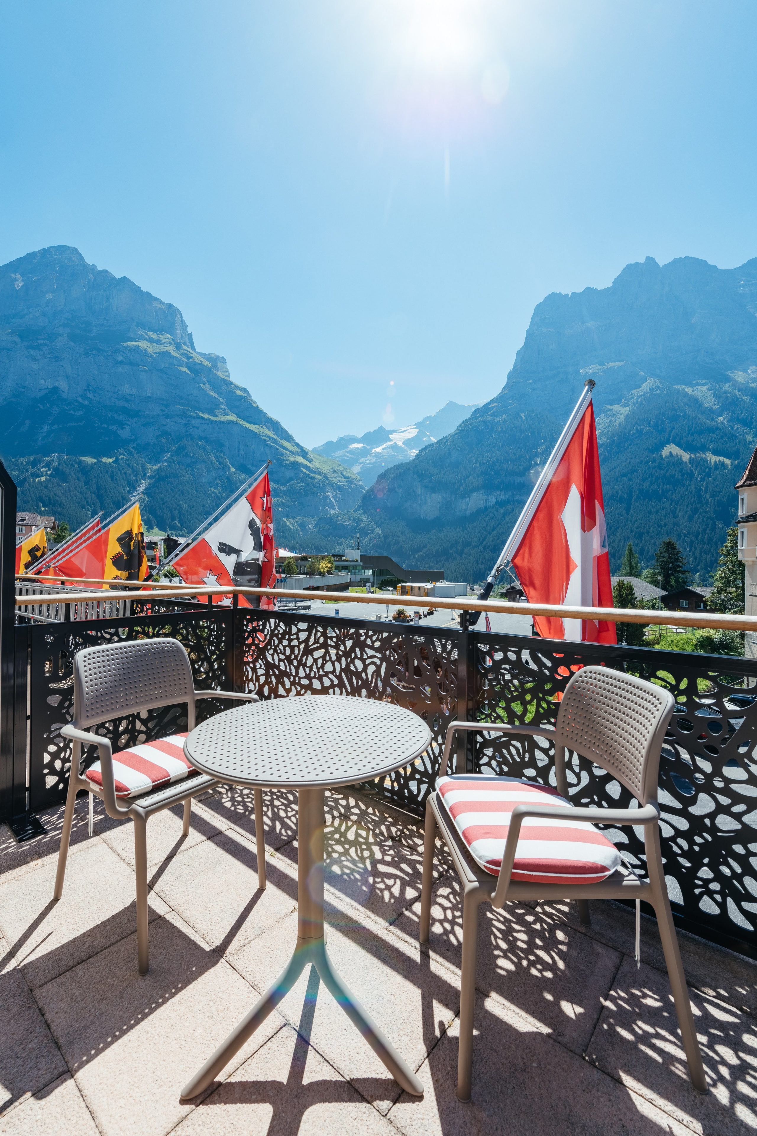 Hotel Kreuz Post, GRINDELWALD, Kt. BERN. Hallo! Ich bin Elena und arbeite als Immobilienfotografin