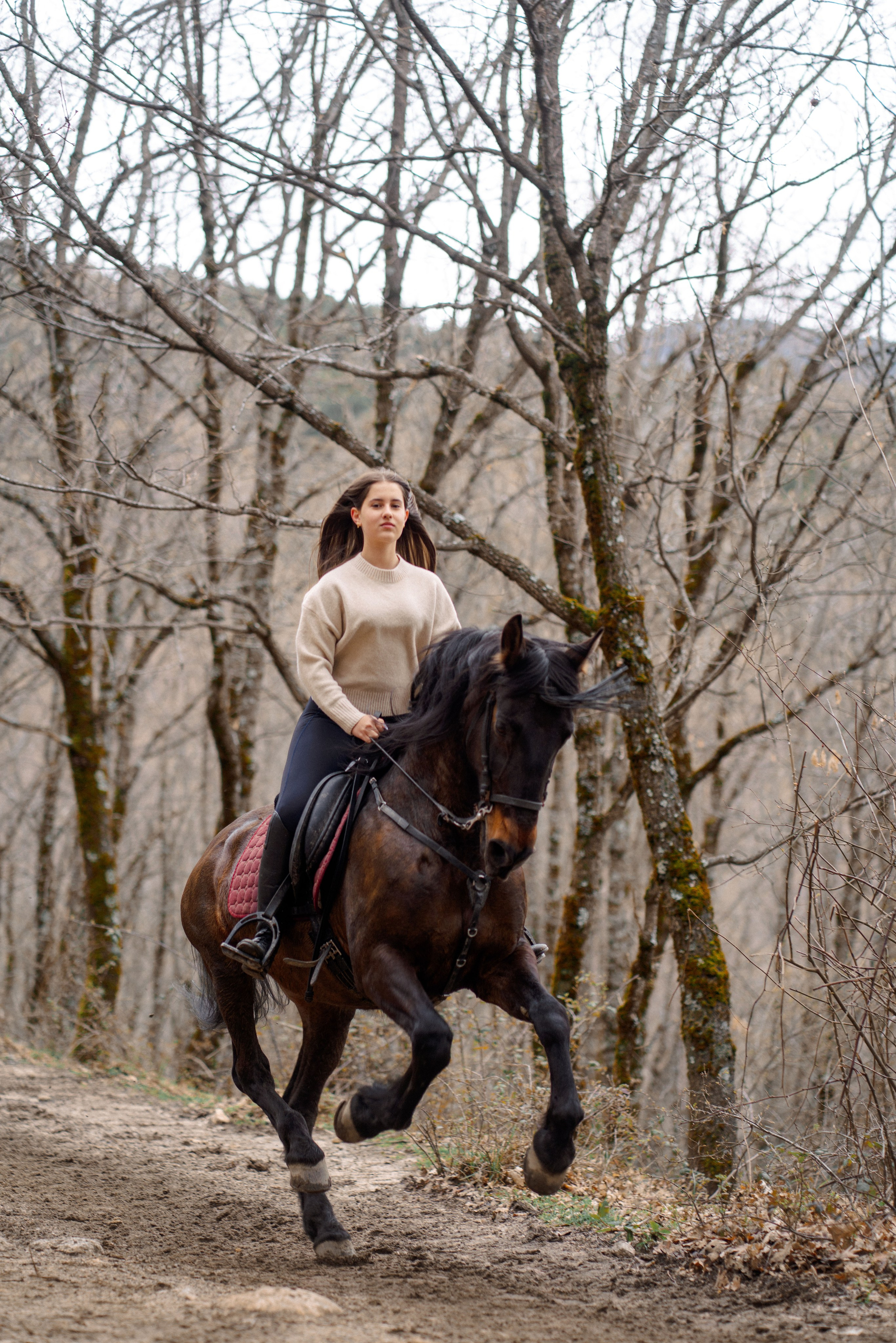 Конная фотосессия. Женские портреты в Мадриде — естественная красота и свет | Anna Maruleva