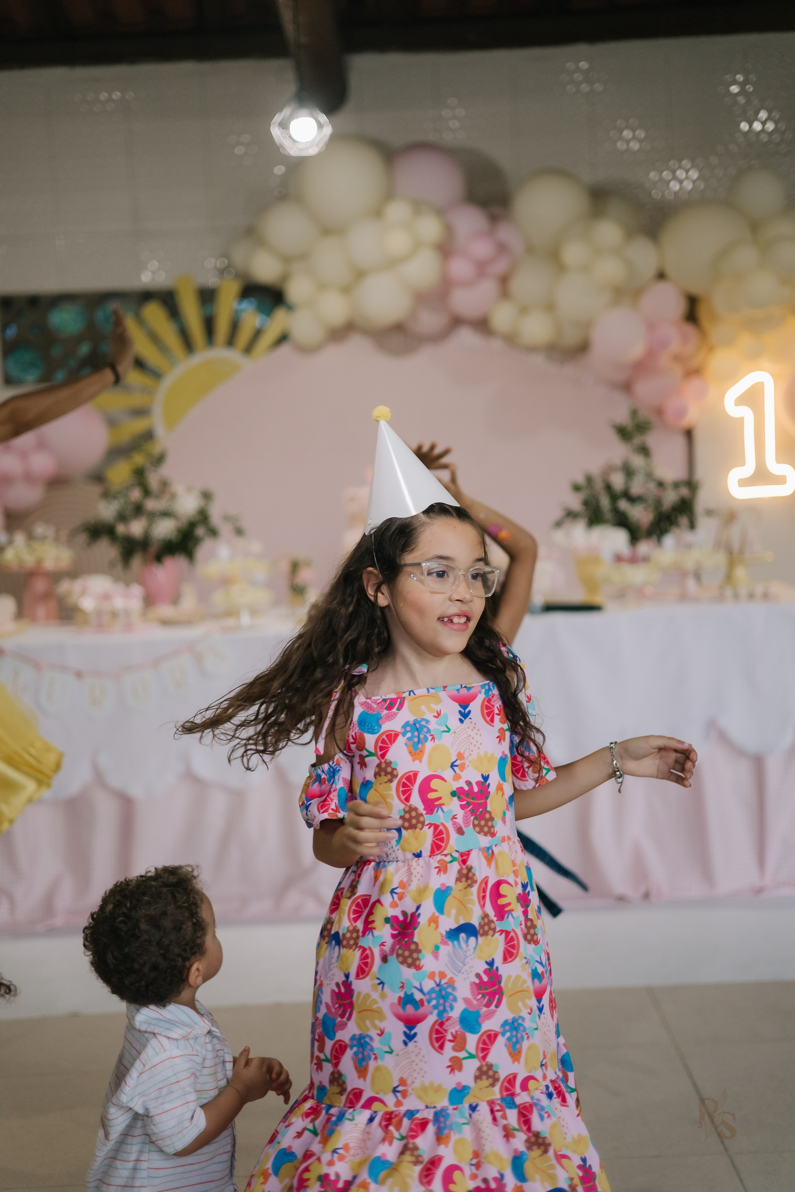 Aurora — 1 ano. Fotógrafo Richard Silvestre — Casamentos na Bahia