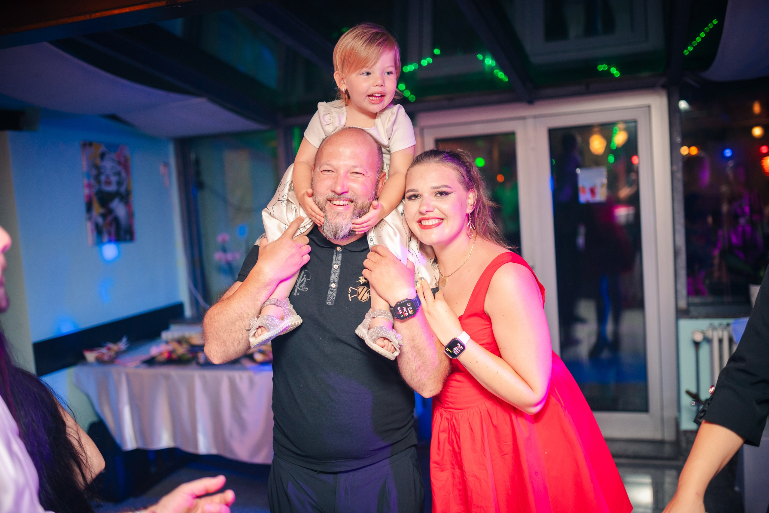 Micuta Sara-Lavinia. Fotograf de nuntă în Germania