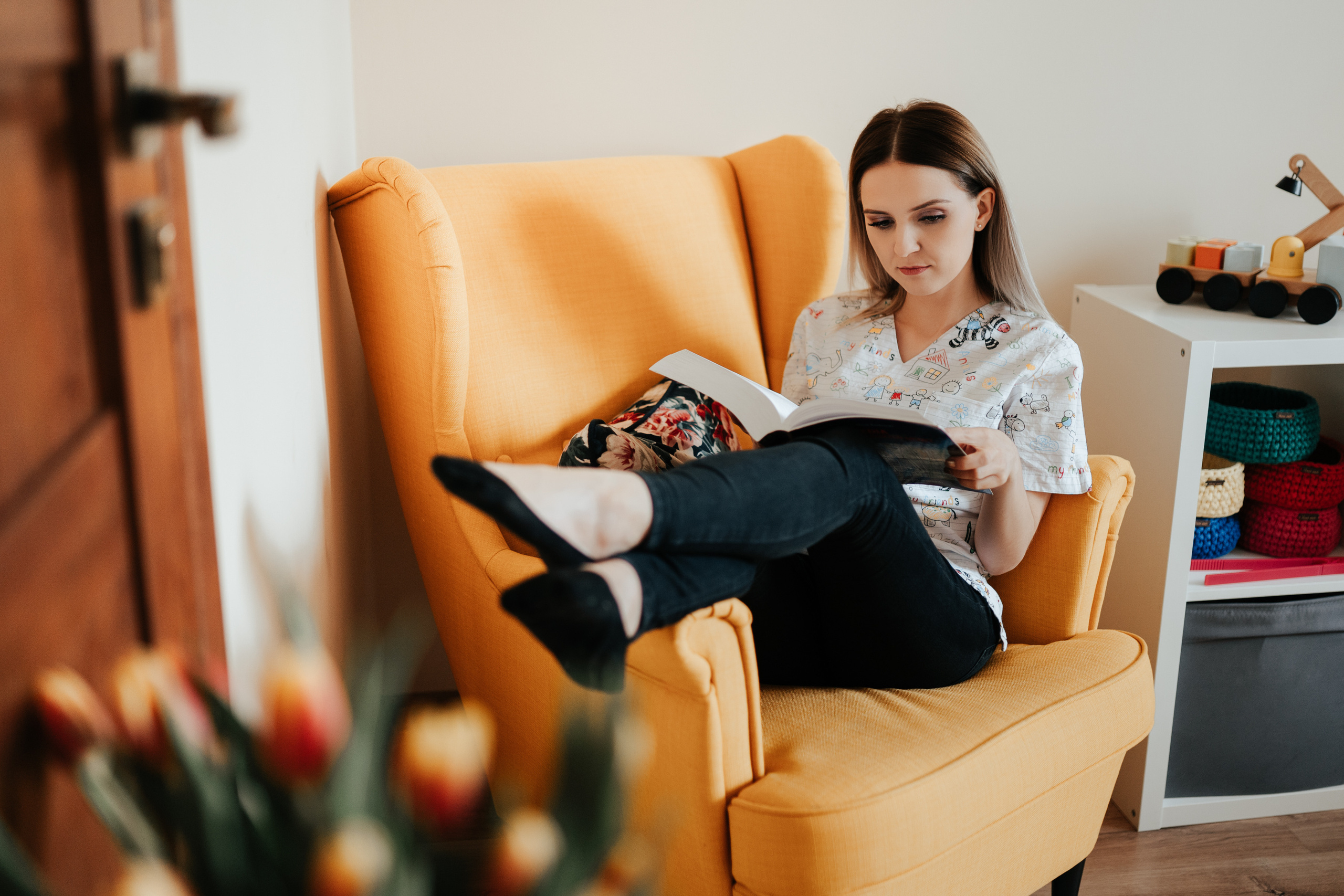 SESJA BIZNESOWA: Logopeda na dywanie. Karkowskafoto - fotografia miłości