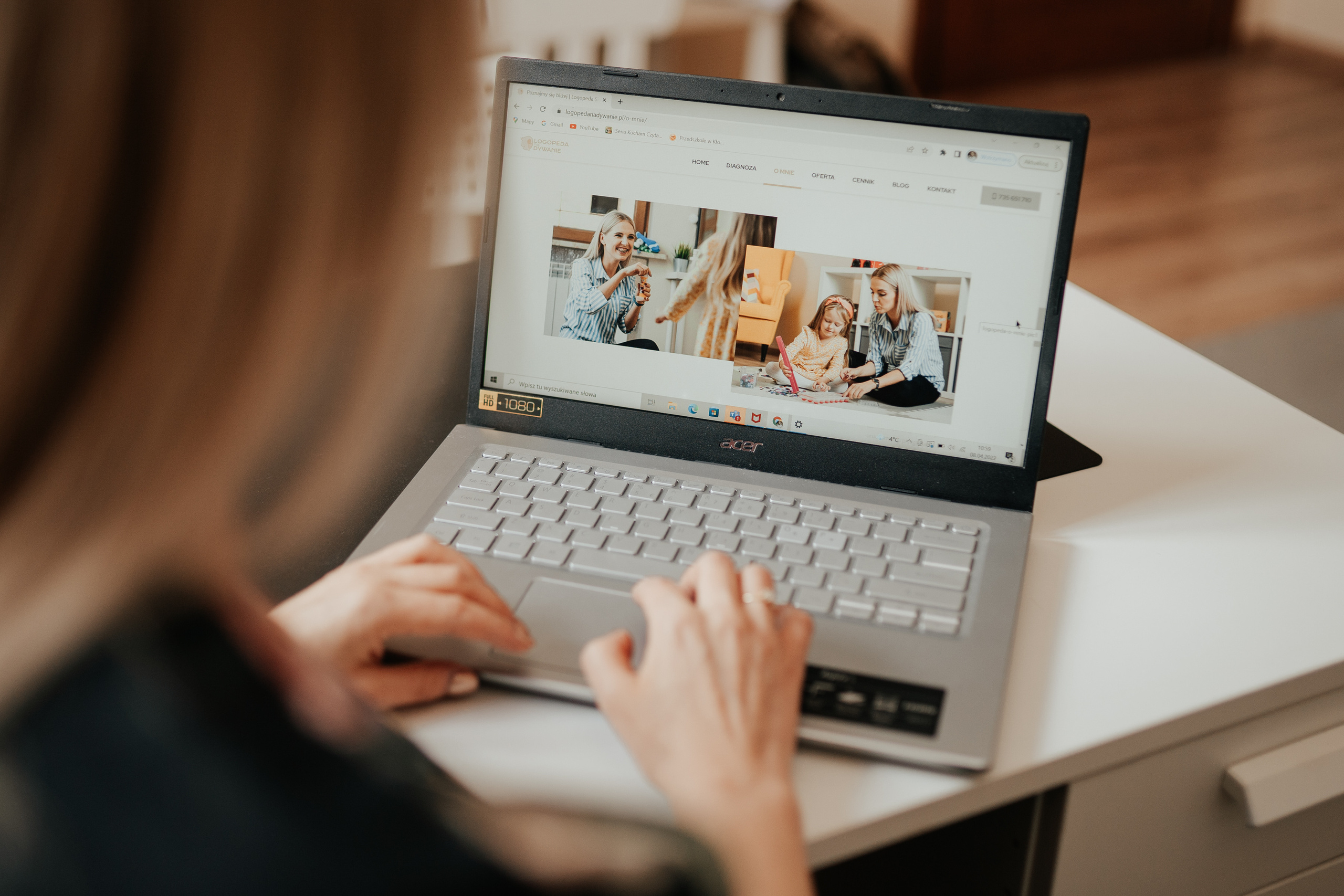 SESJA BIZNESOWA: Logopeda na dywanie. Karkowskafoto - fotografia miłości