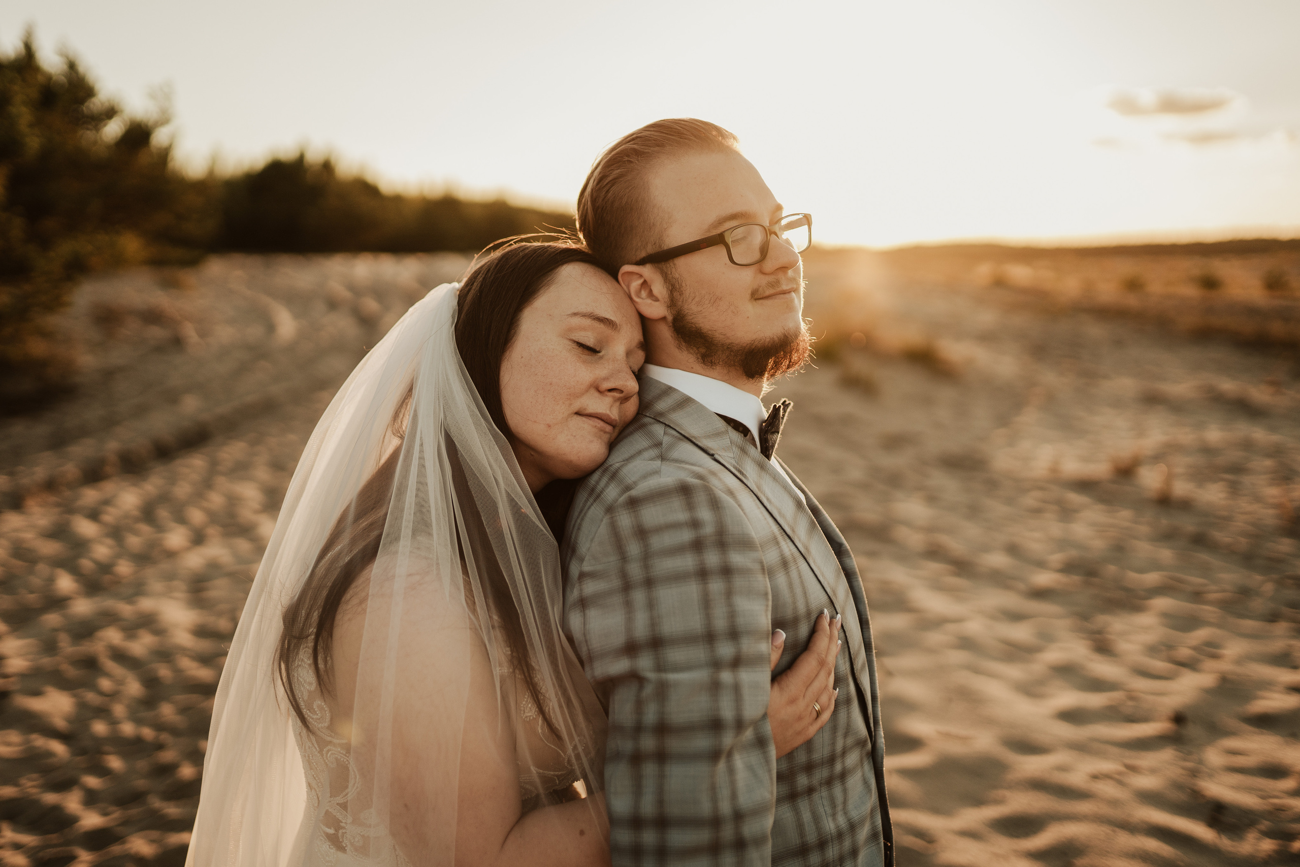 PUSTYNIA BŁĘDOWSKA: Plener ślubny Angeliki i Patryka. Karkowskafoto - fotografia miłości