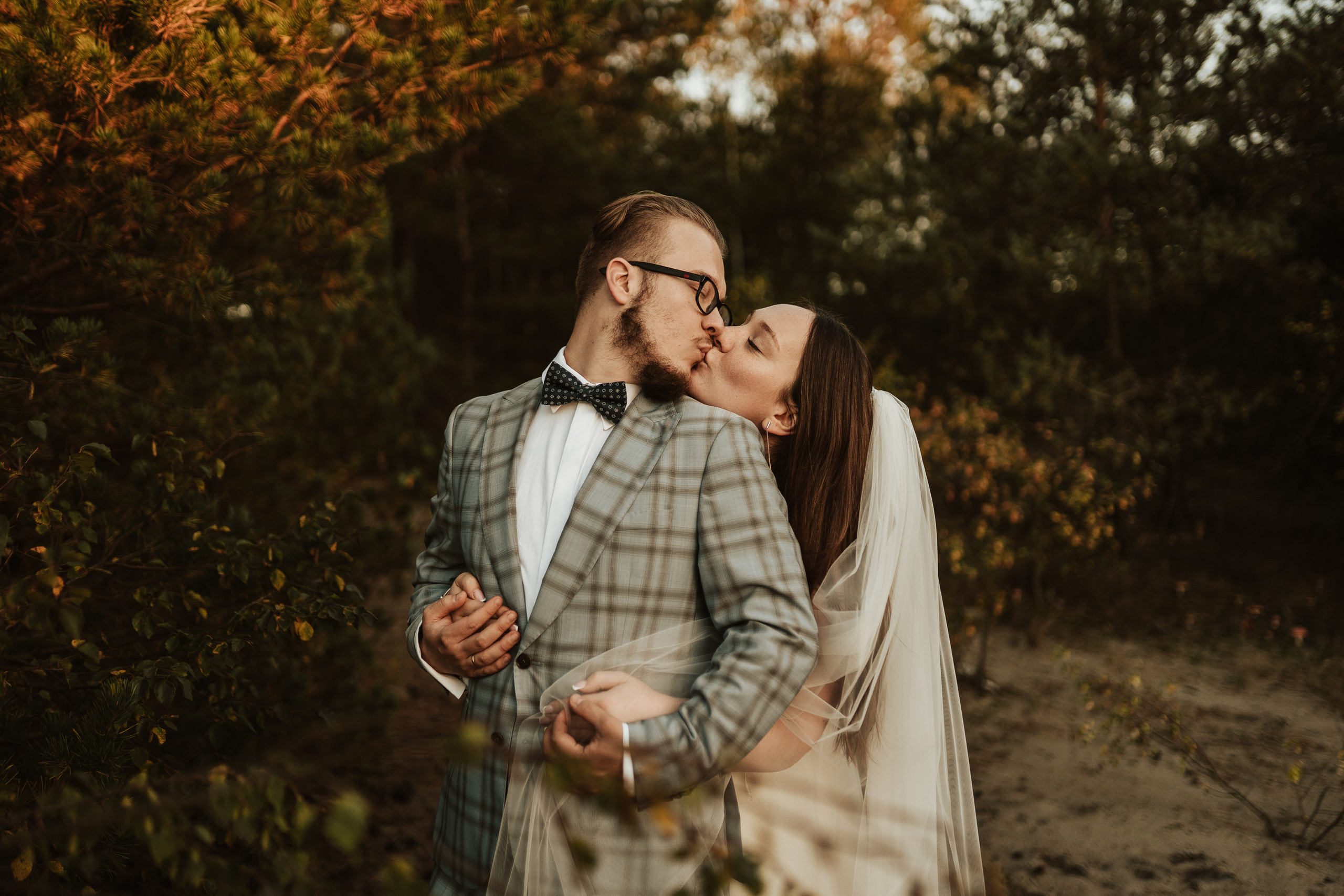 PUSTYNIA BŁĘDOWSKA: Plener ślubny Angeliki i Patryka. Karkowskafoto - fotografia miłości