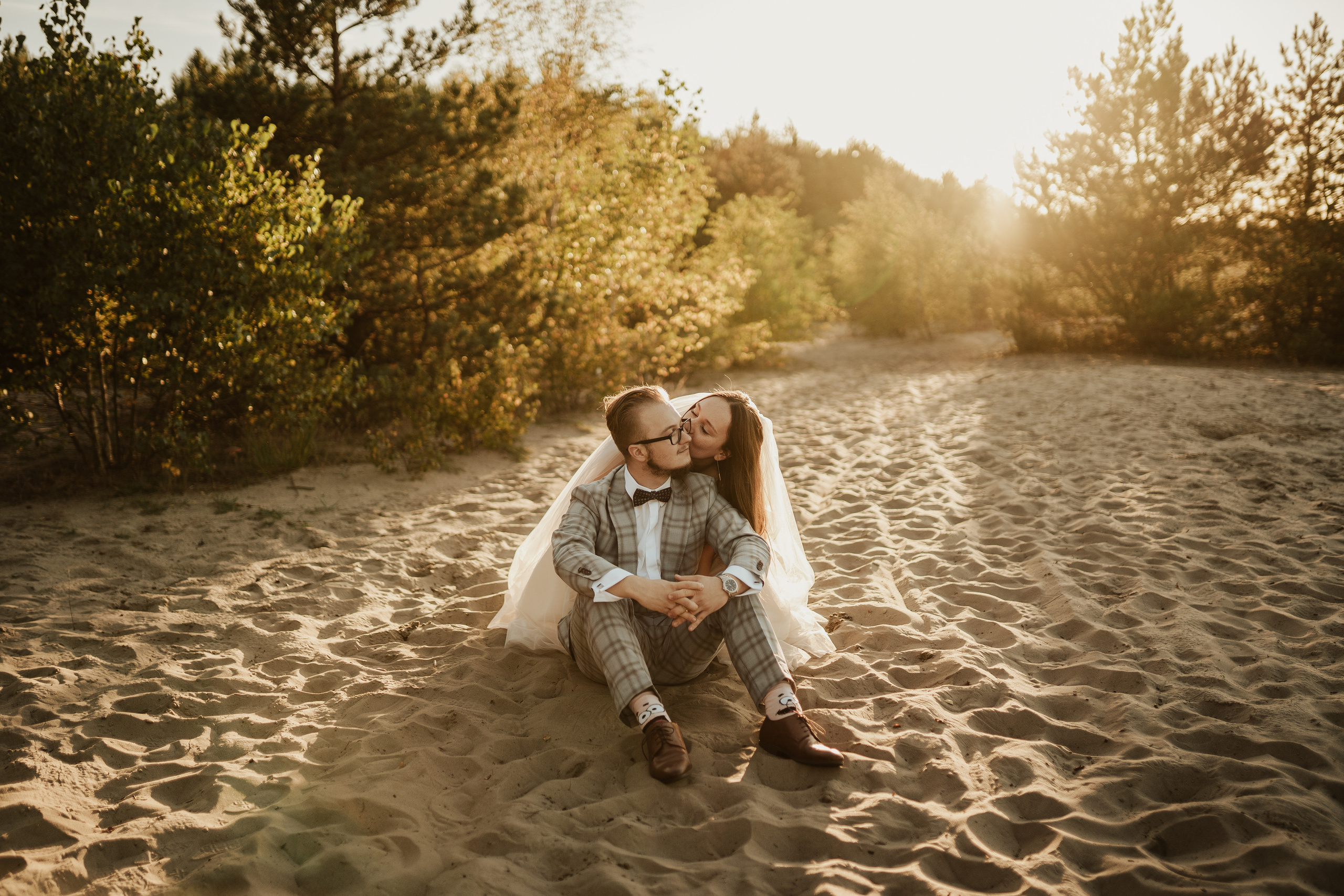 PUSTYNIA BŁĘDOWSKA: Plener ślubny Angeliki i Patryka. Karkowskafoto - fotografia miłości