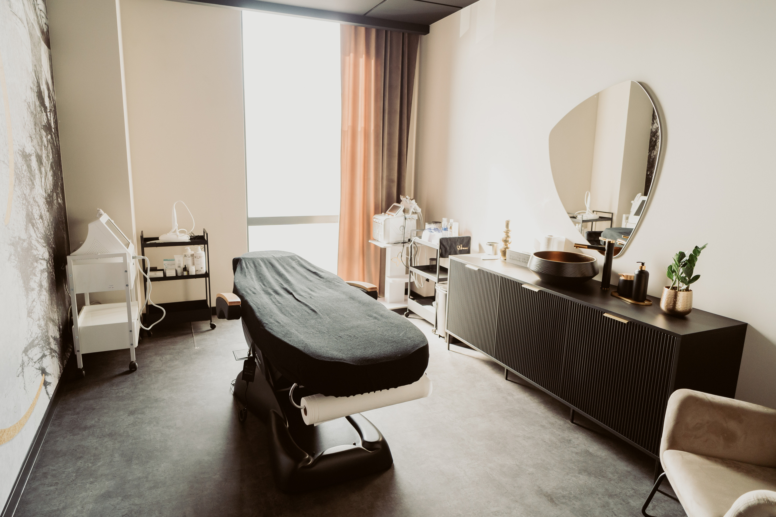 Otwarcie salonu BE BEAUTY w Żorach. Karkowskafoto - fotografia miłości