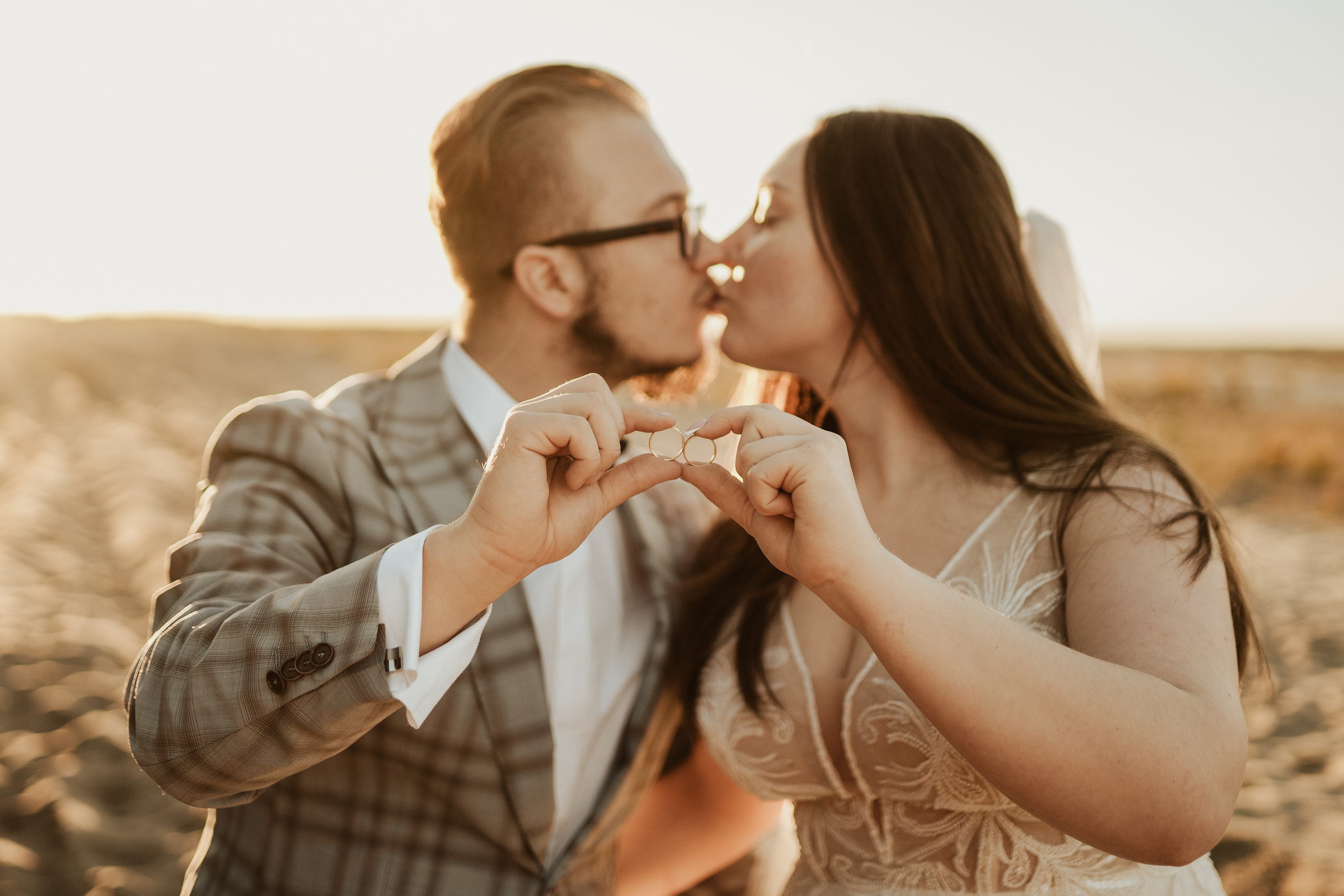 PUSTYNIA BŁĘDOWSKA: Plener ślubny Angeliki i Patryka. Karkowskafoto - fotografia miłości