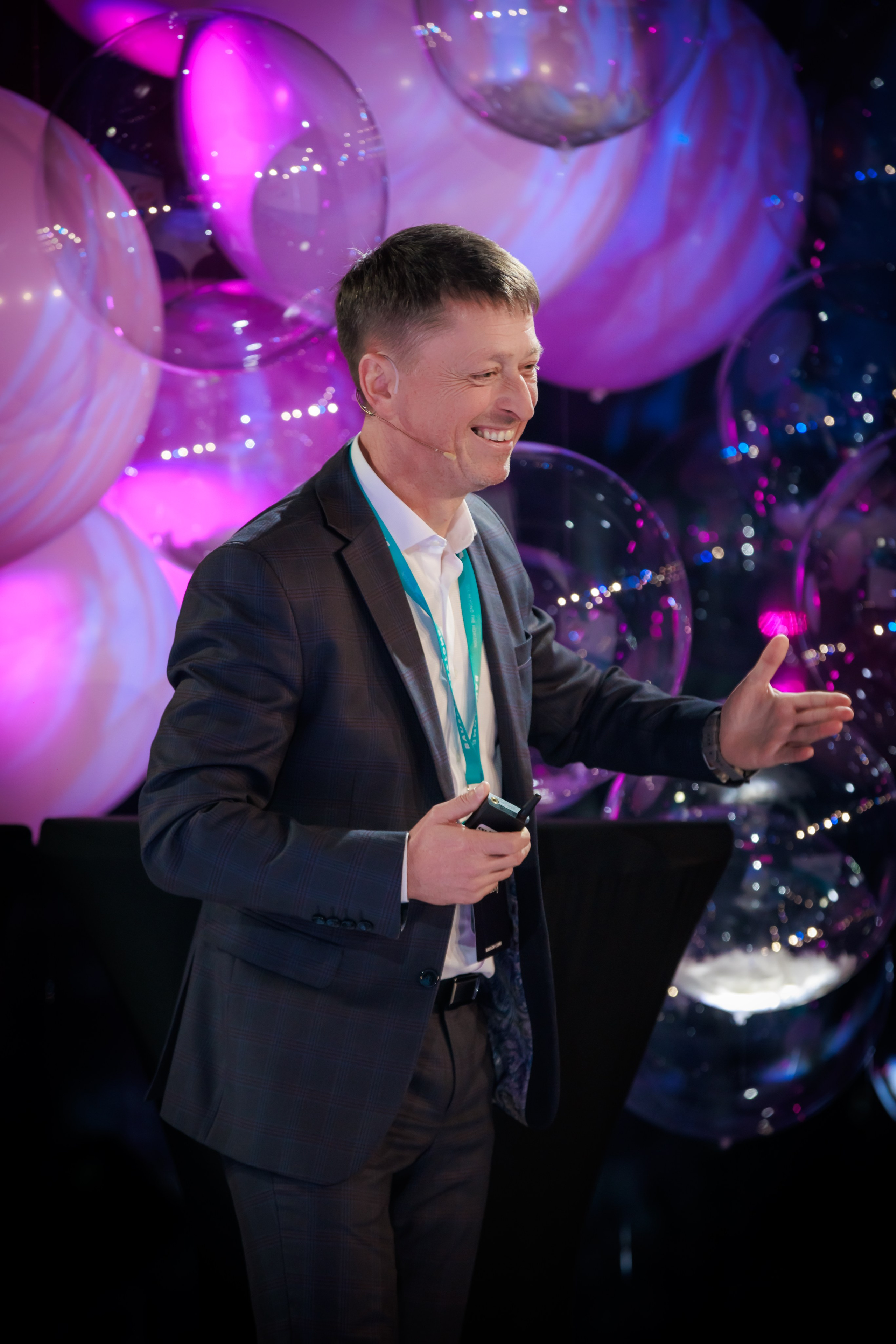 WYDARZENIA BIZNESOWE. Fotograf w Warszawie-Konstantin Golubev