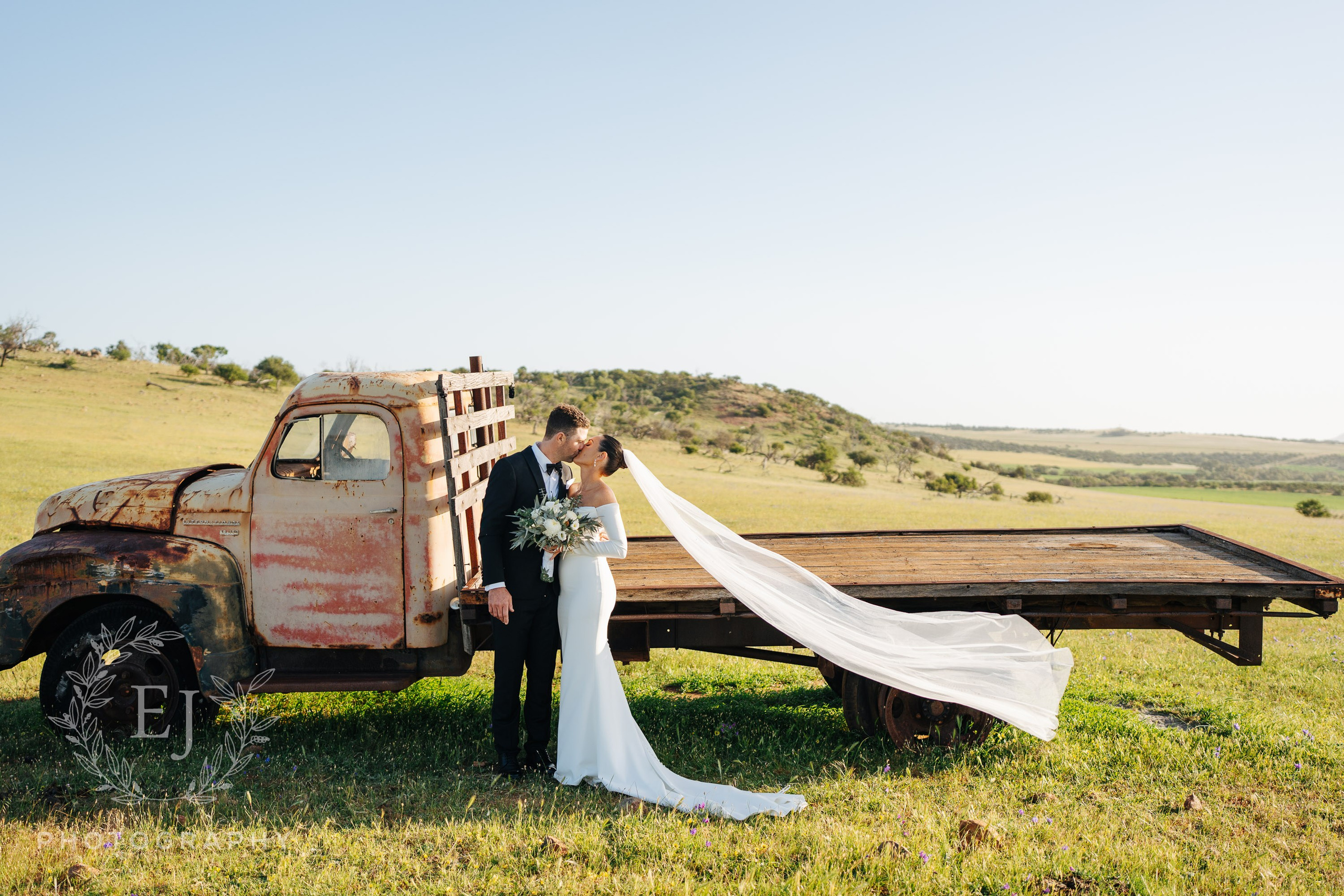 Amie & Jamie — Emu Creek Gardens, Geraldton. Emma Joy Photography