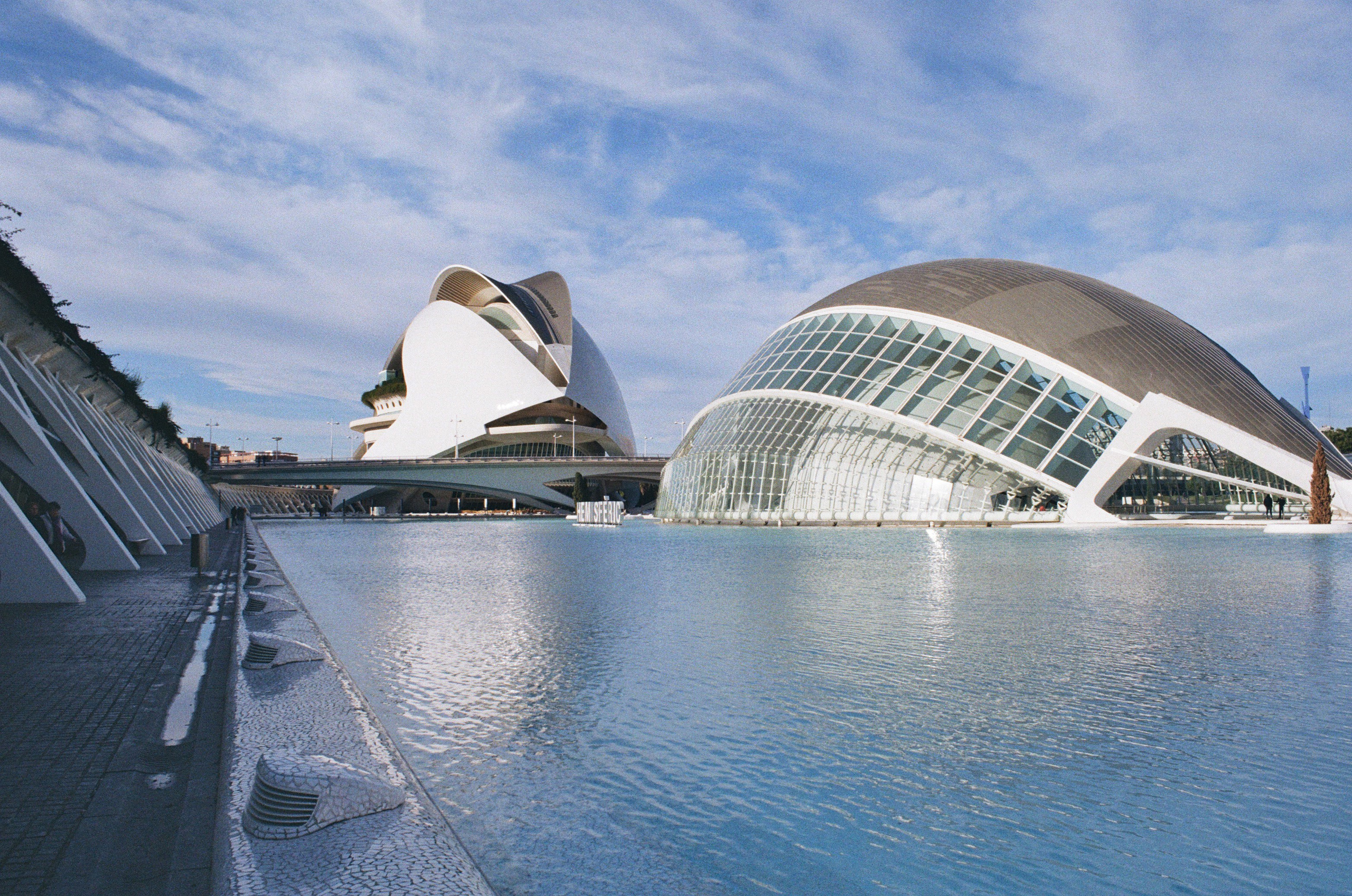 Valencia — Ein fotografischer Spaziergang durch Licht und Weite. Hochzeitsgeschichten – Professionelle Hochzeitsfotografie & Videografie in Deutschland, Italien, Spanien und ganz Europa