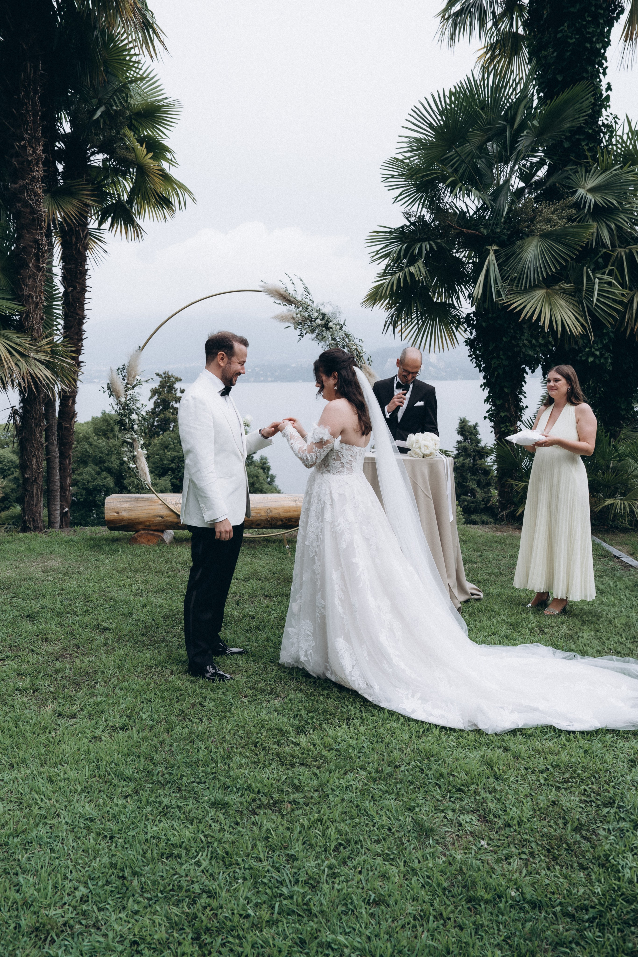 LAURA AND DOMENIK_LAKE MAGGIORE. PHOTOGRAPHER IN ITALY