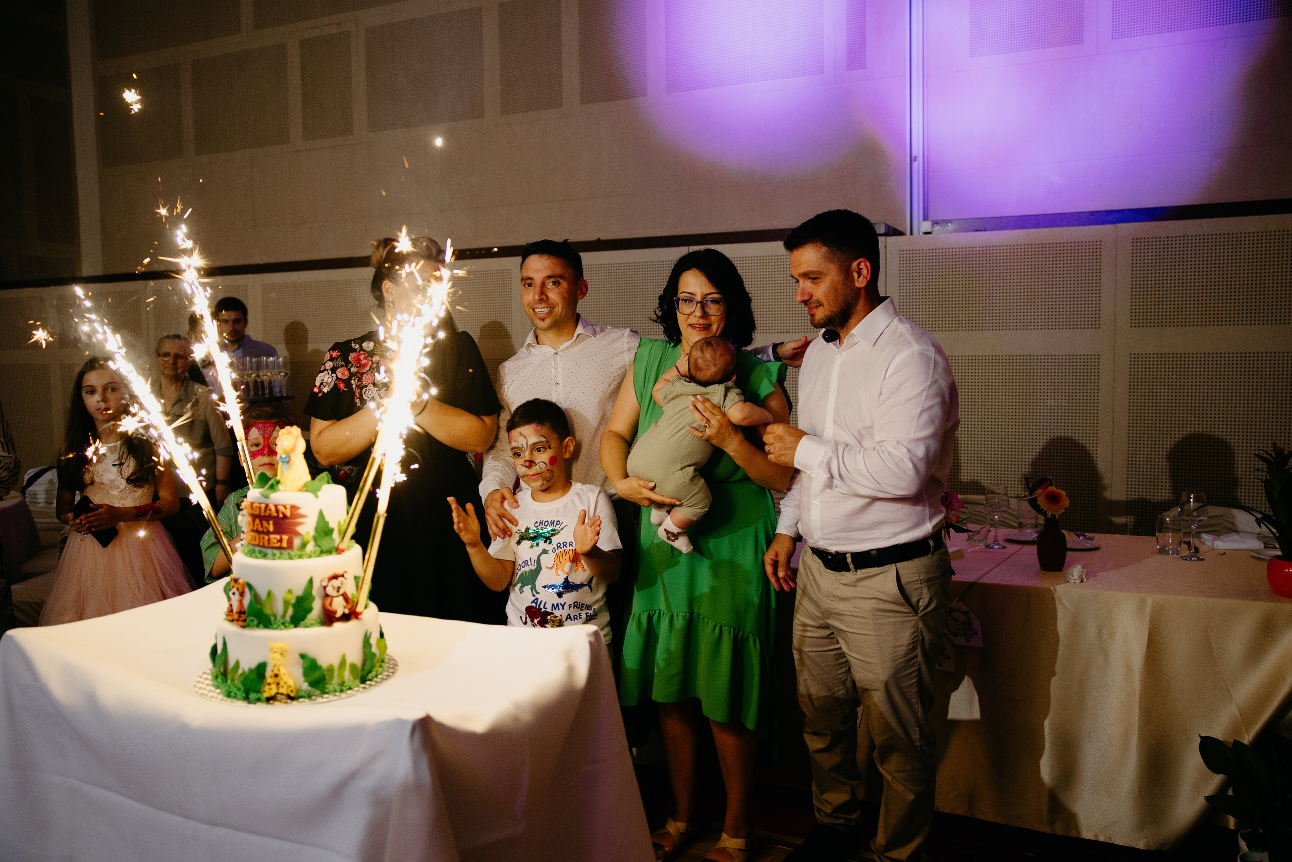 Fotografie De Botez MdimaFotoStudio. MDimaFotoStudio. Fotograf de nuntă, evenimente private și de familie