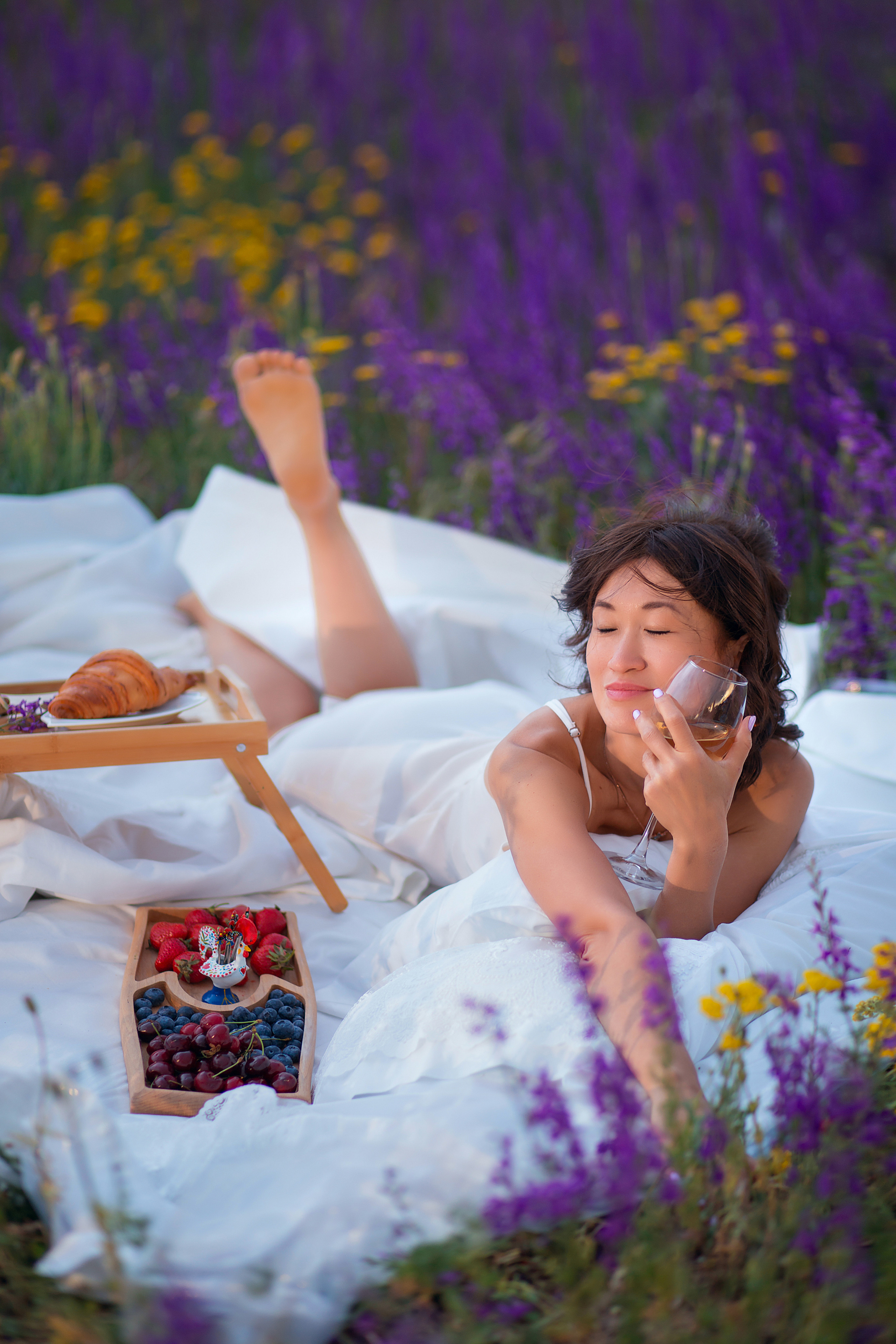 Пикник в поле. Детский и семейный фотограф Армения, Грузия