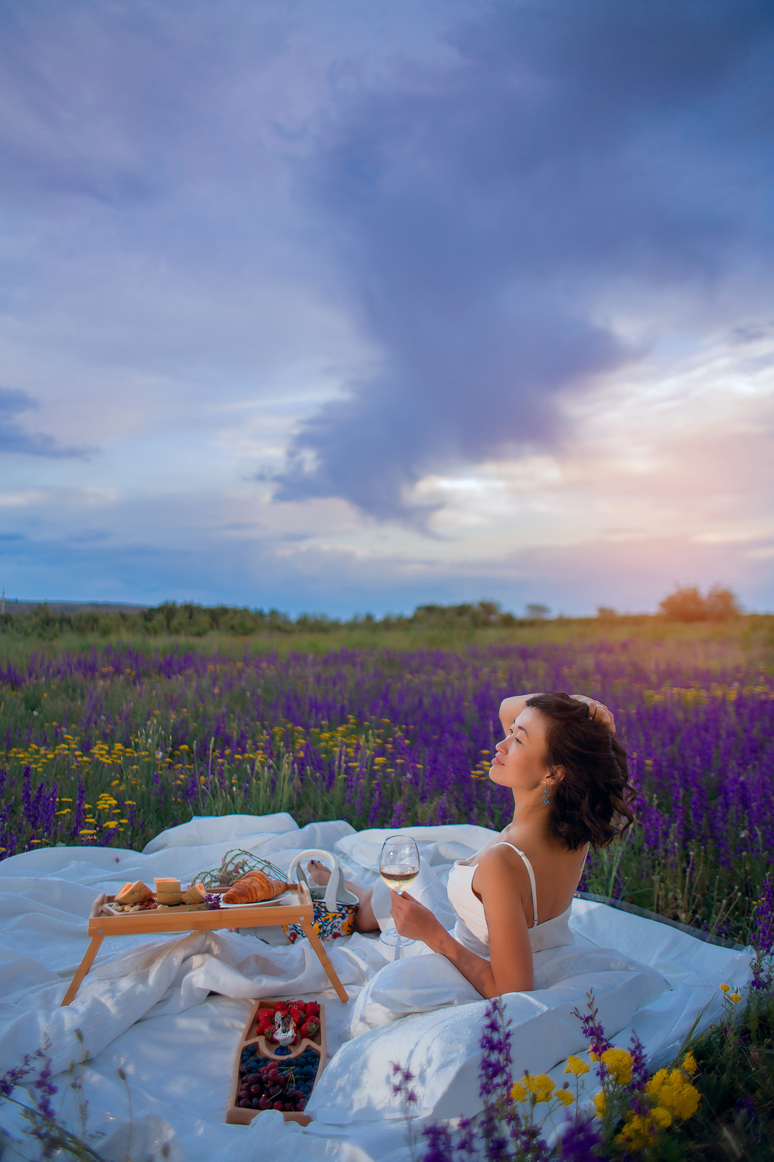 Пикник в поле. Детский и семейный фотограф Армения, Грузия