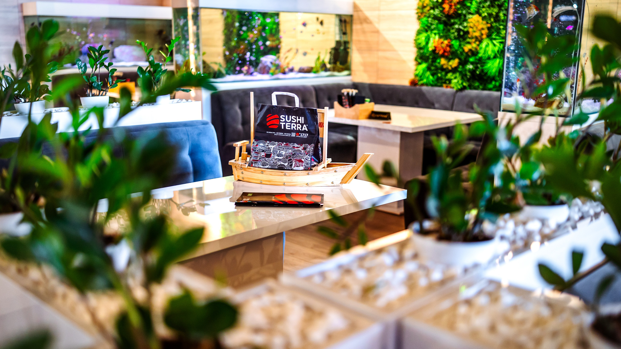 Sushi Terra. Marius Ciocan