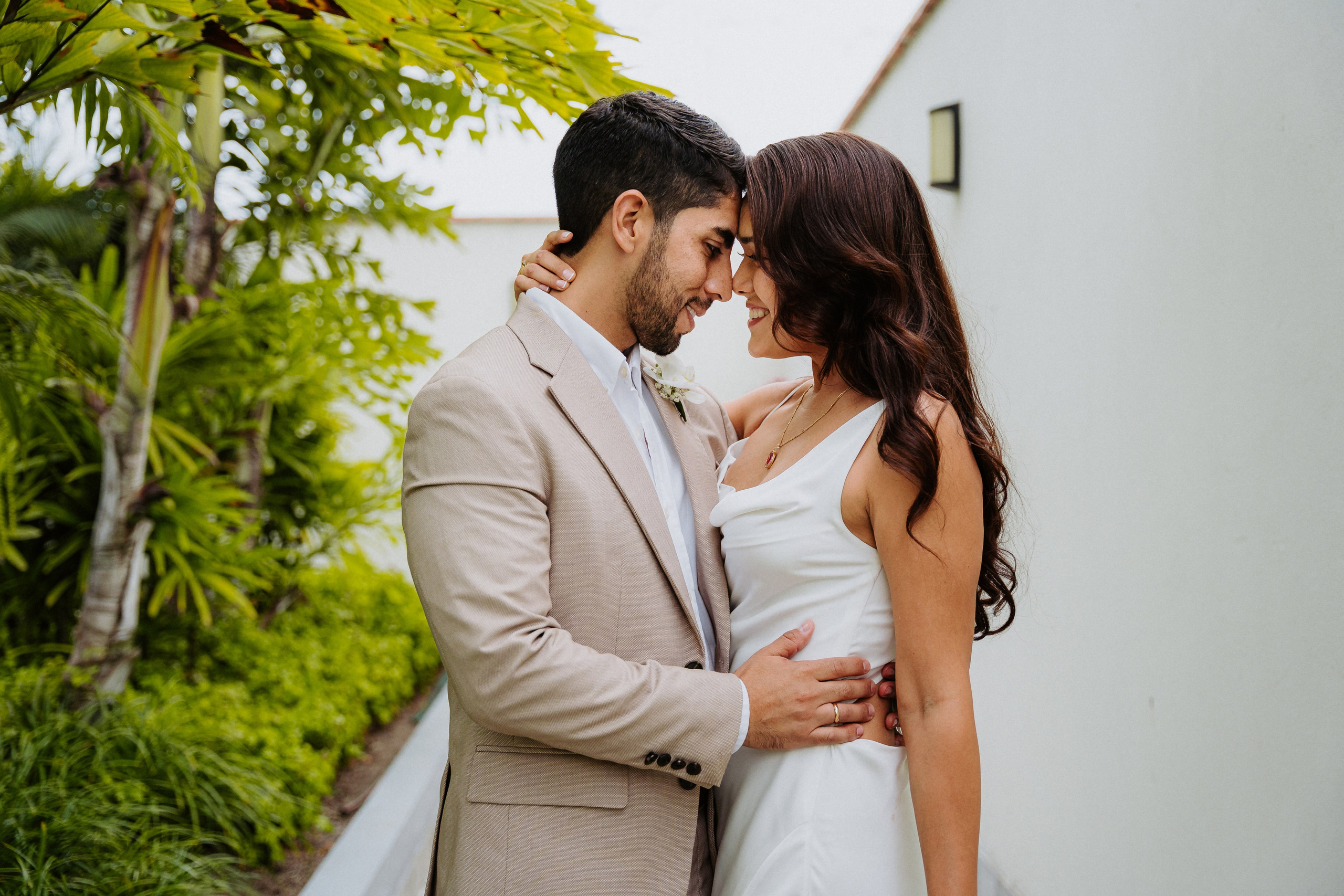 Boda civil. Fotógrafo de Bodas en Lima | Ronhy Altamirano. Fotografía narrativa y cinematográfica para bodas, quinceañeras y eventos exclusivos