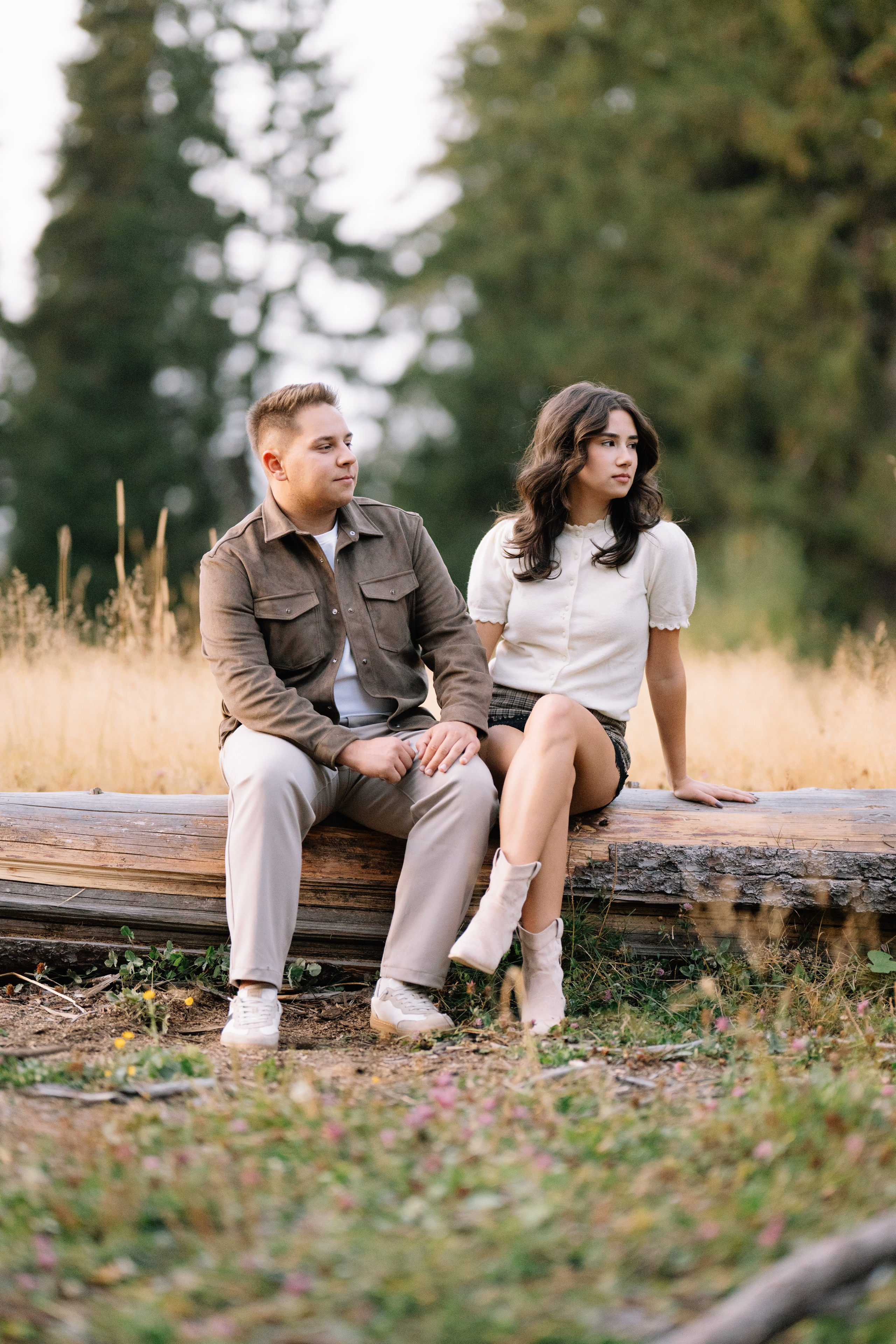 Denisa&Casian’s Save the Date Photo Session. Minimalistart