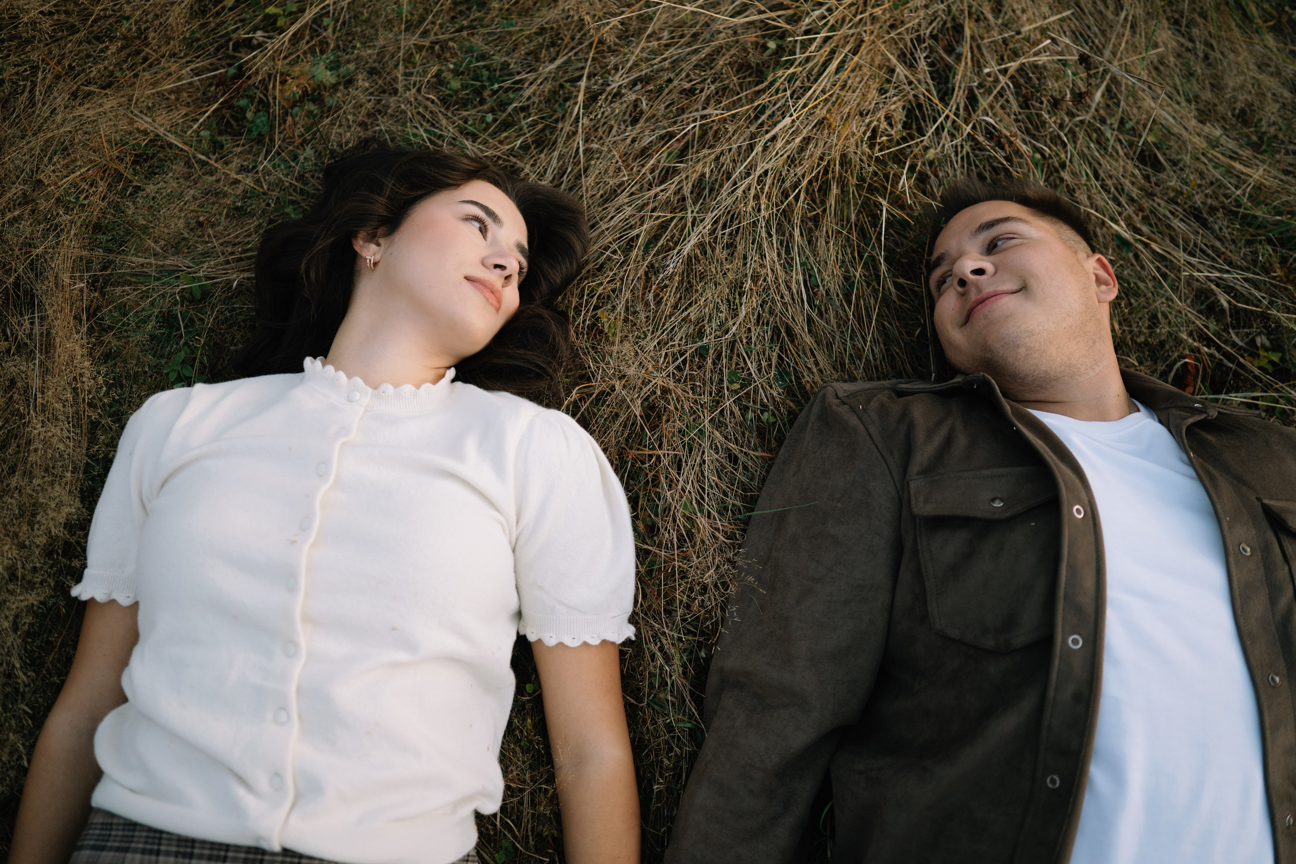 Denisa&Casian’s Save the Date Photo Session. Minimalistart
