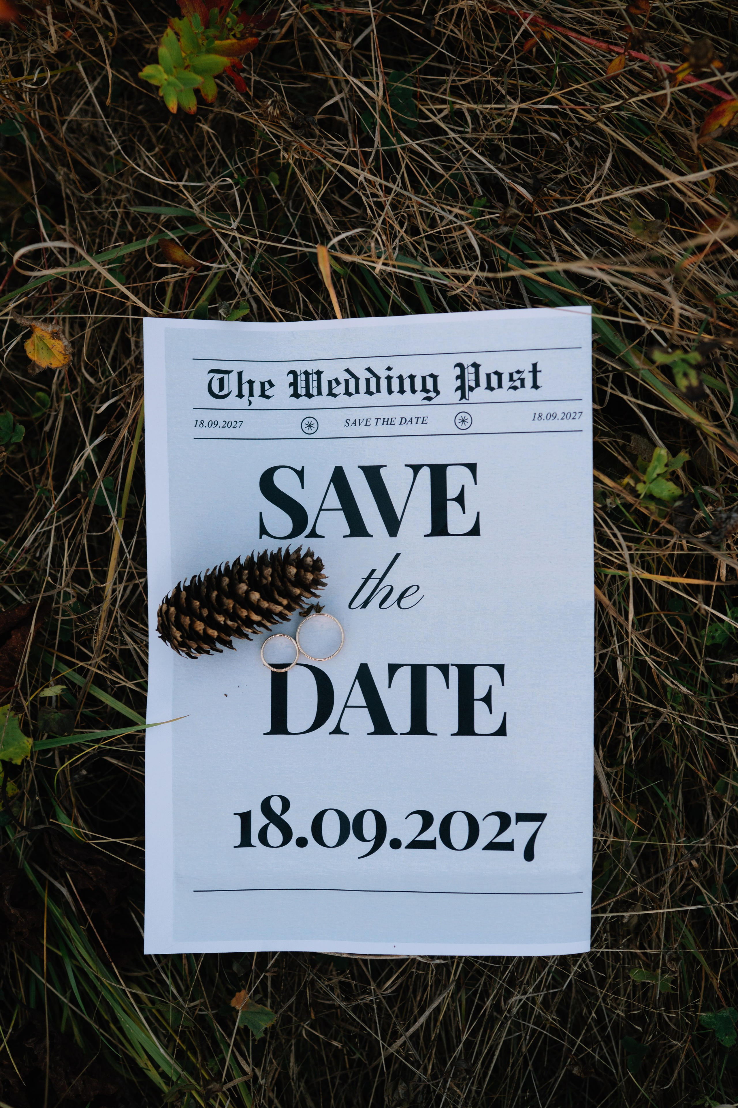 Denisa&Casian’s Save the Date Photo Session. Minimalistart