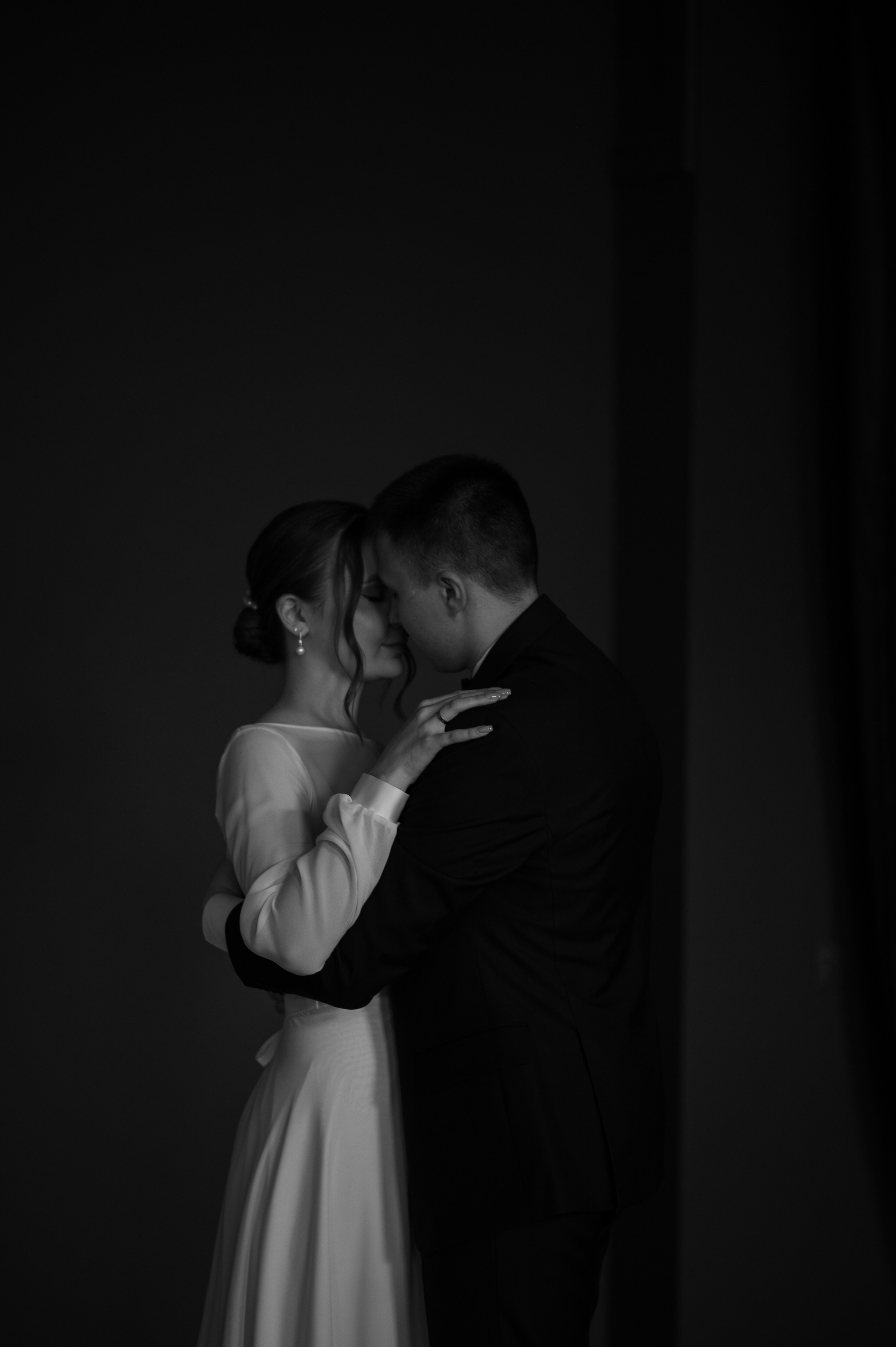 Smile. Wedding and commercial photographer