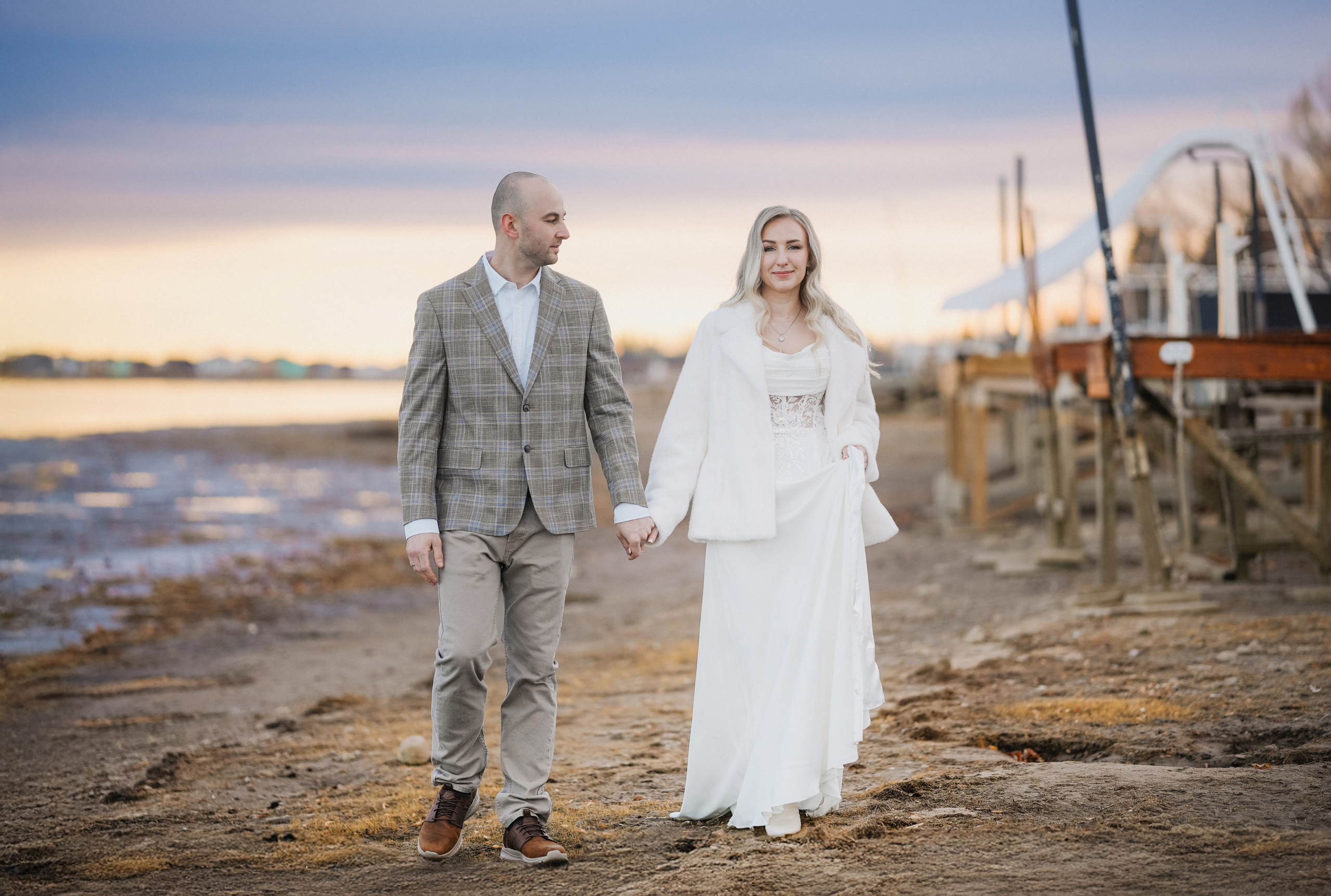 WEDDINGS. Calgary Family and Child & Wedding Photographer