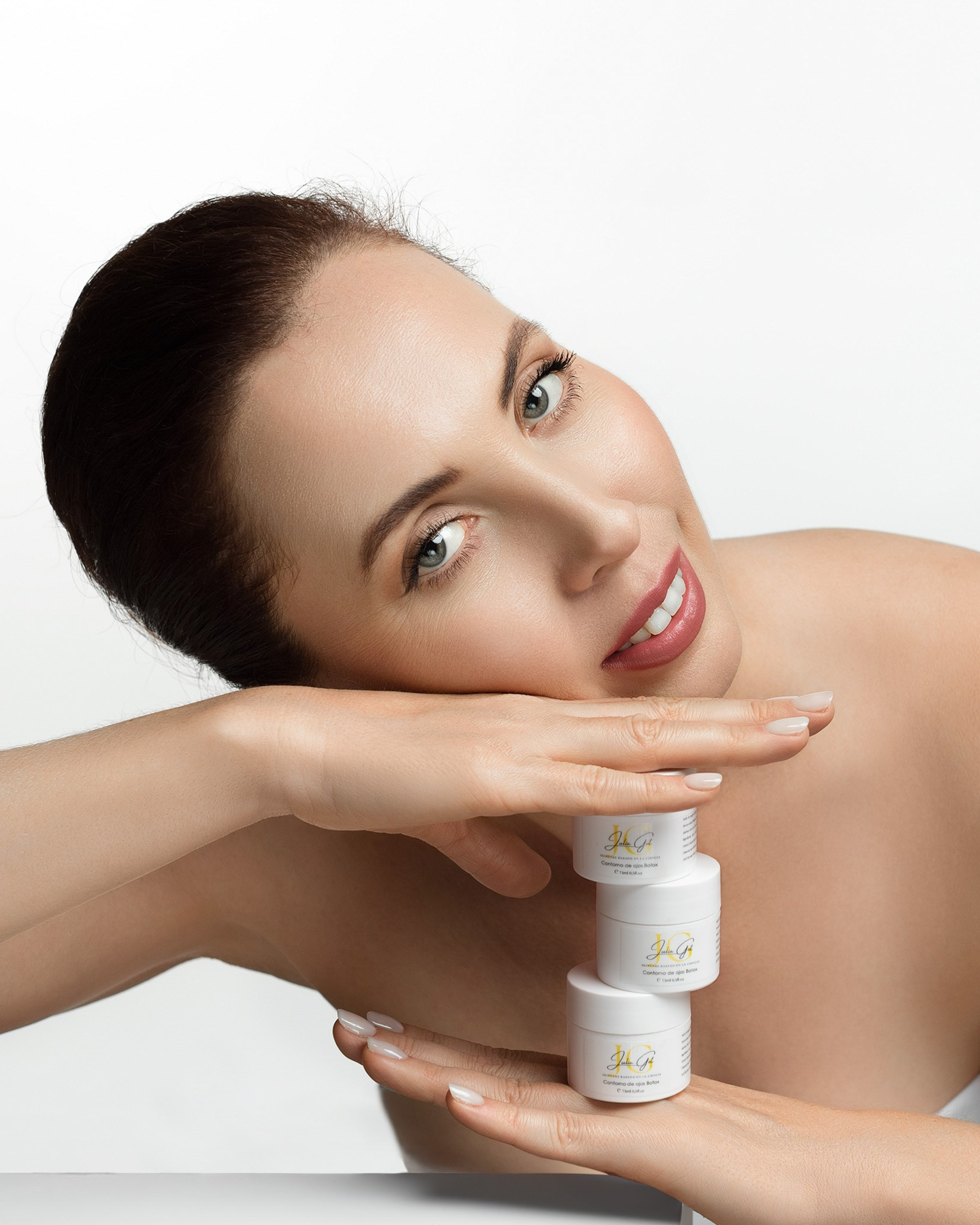 CREMAS, COSMETICA. Fotografía de Embarazo, Familia e Infantil en Almería Elena Espig