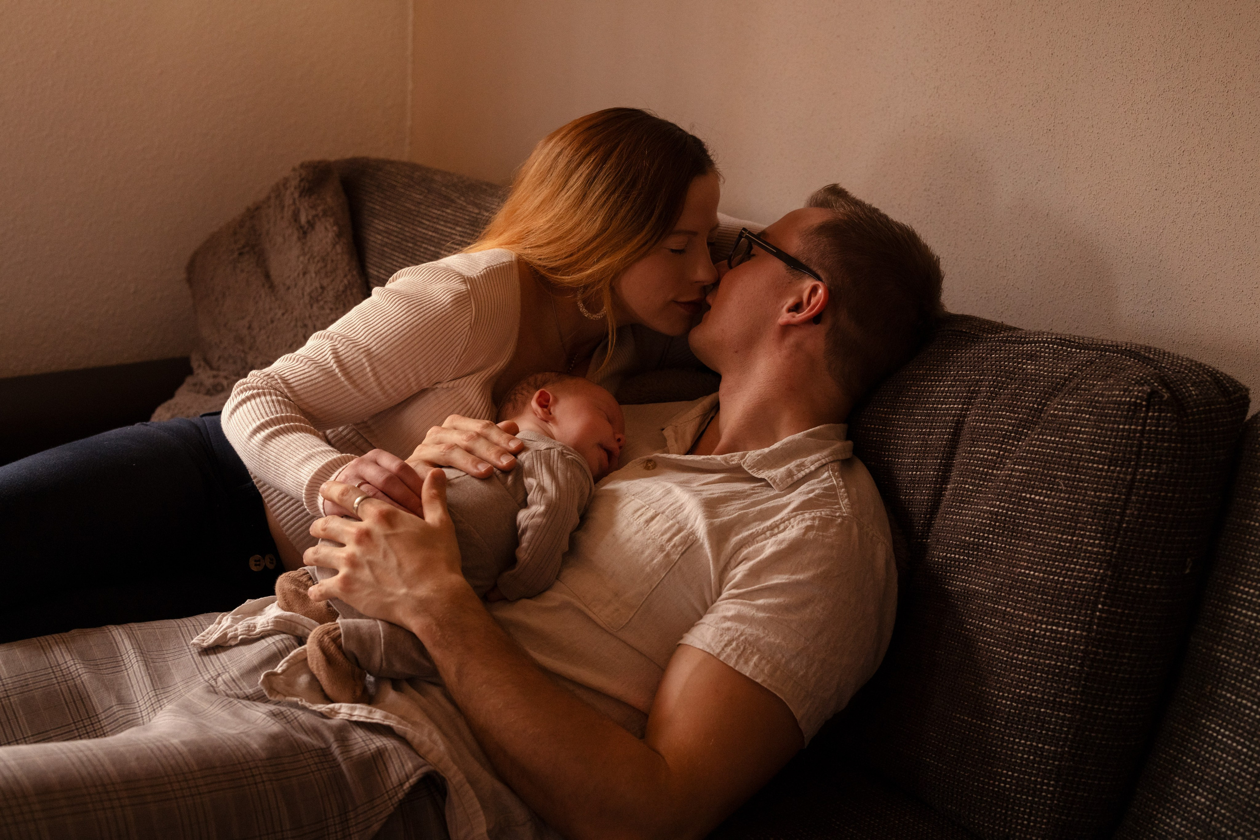 NEWBORN / LIFESTYLE INDOOR. Fotografin und Videografin im Raum Osnabrück und Emsland Alla