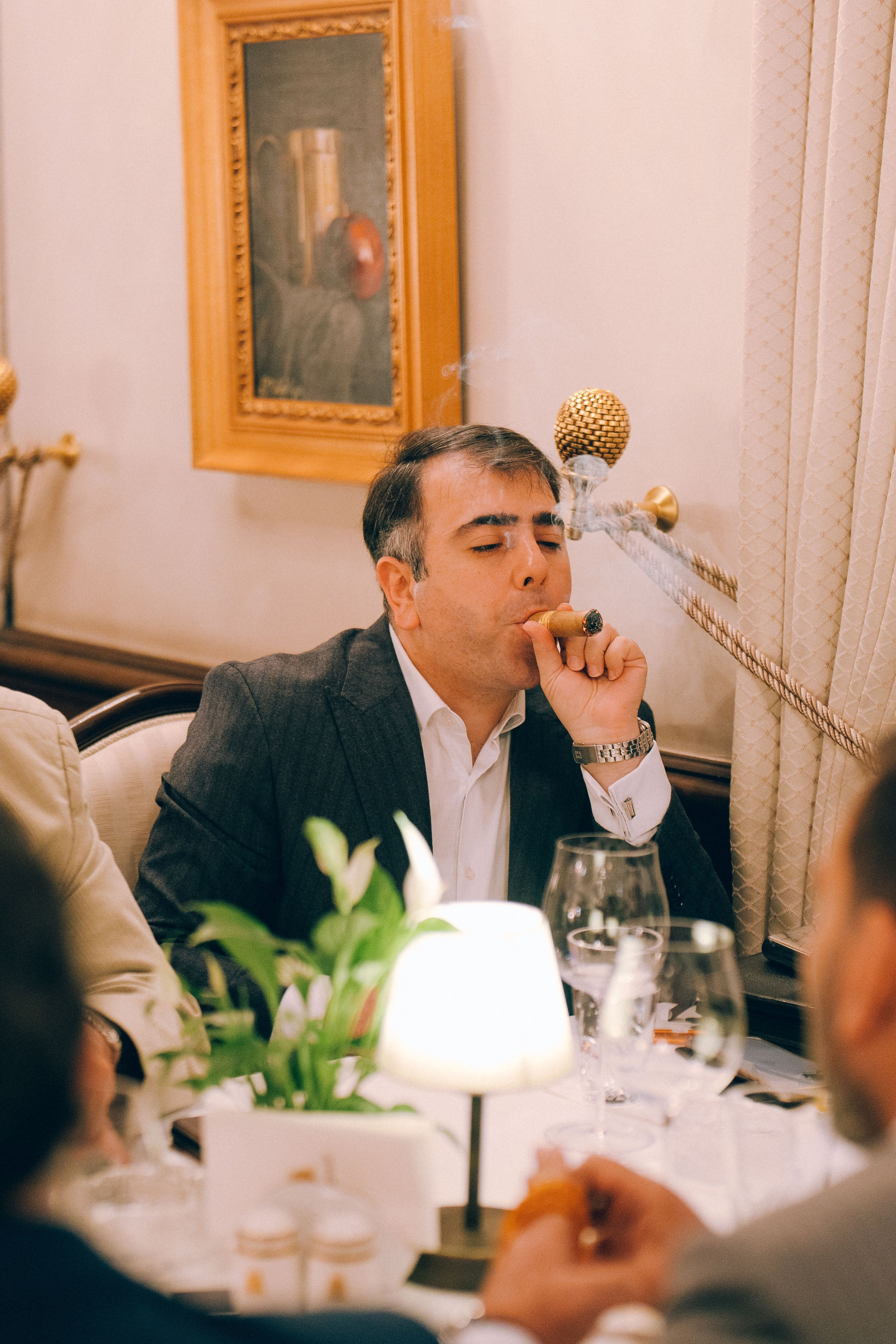 CIGAR CLUB. Wedding&Event photographer Ismail Rzayev in Baku