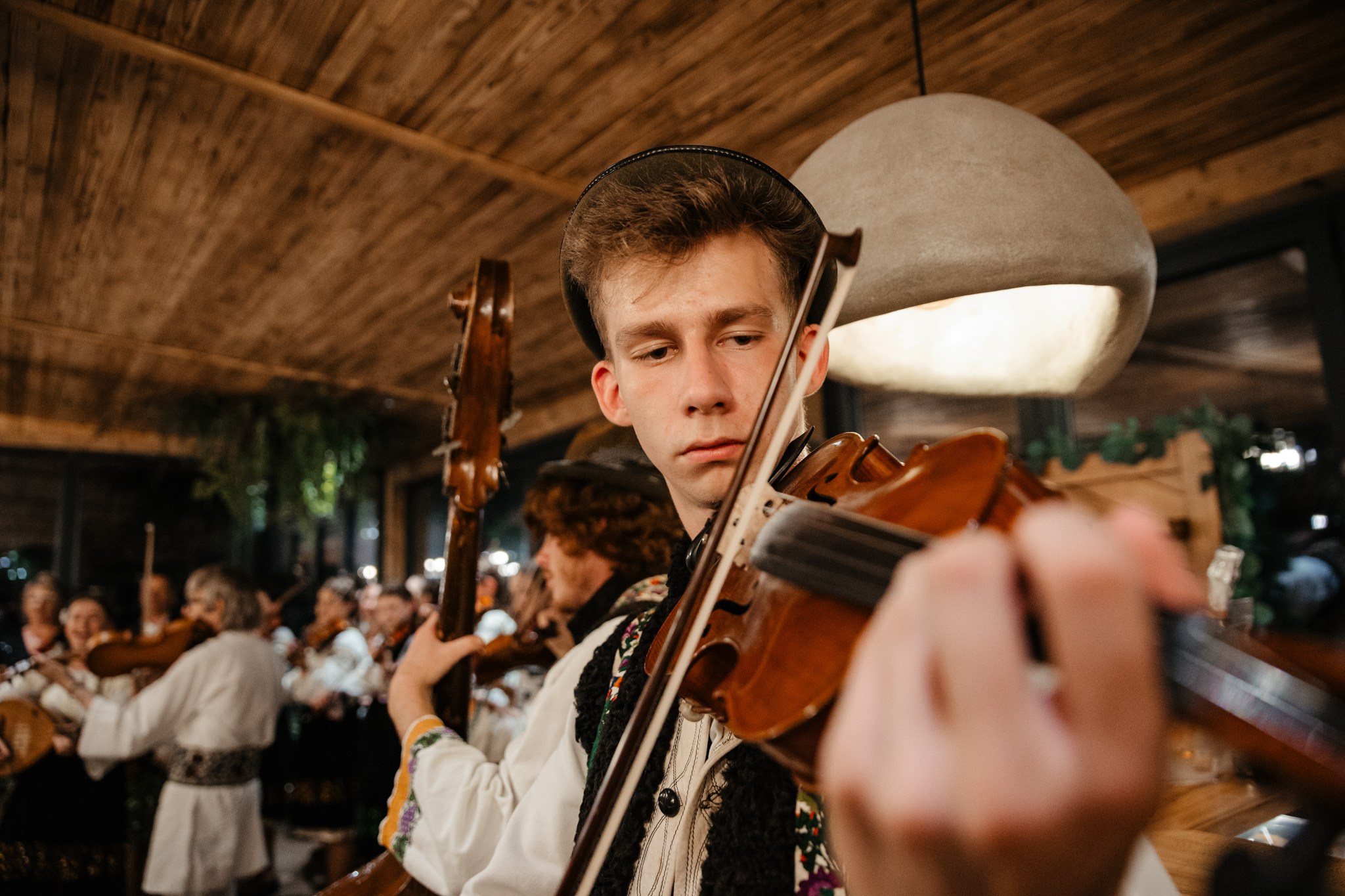 Nunta de Poveste la Sucevița: Cristi și Andreea. Servicii foto-video profesionale, pentru momente de neuitat