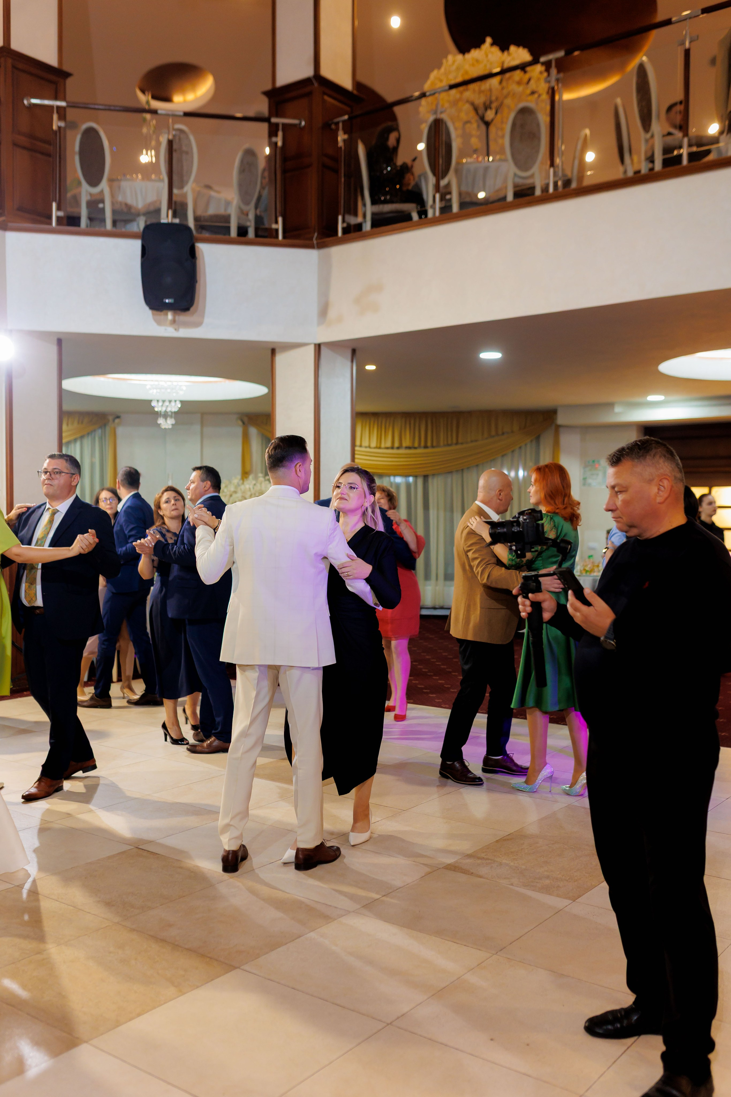 Loredana & Emilian – Ziua Nunții | Videografie - fotografie Botez Suceava, Iași, Botoșani. Servicii foto-video profesionale, pentru momente de neuitat