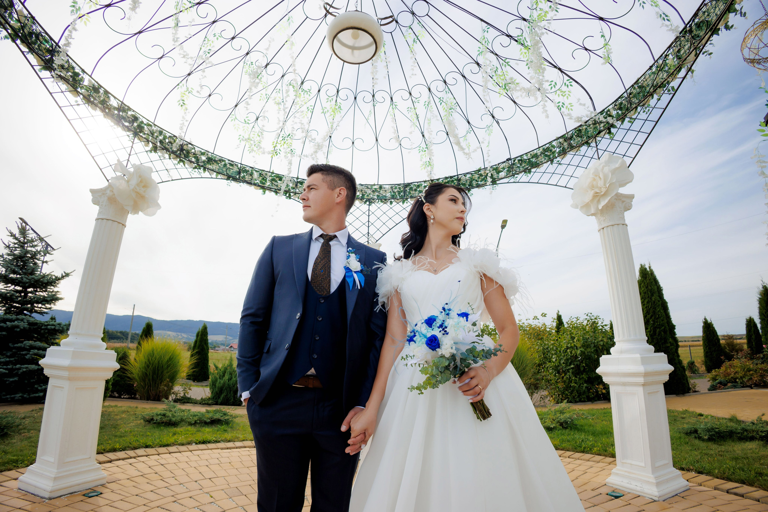 Loredana & Emilian – Ziua Nunții | Videografie - fotografie Botez Suceava, Iași, Botoșani. Servicii foto-video profesionale, pentru momente de neuitat