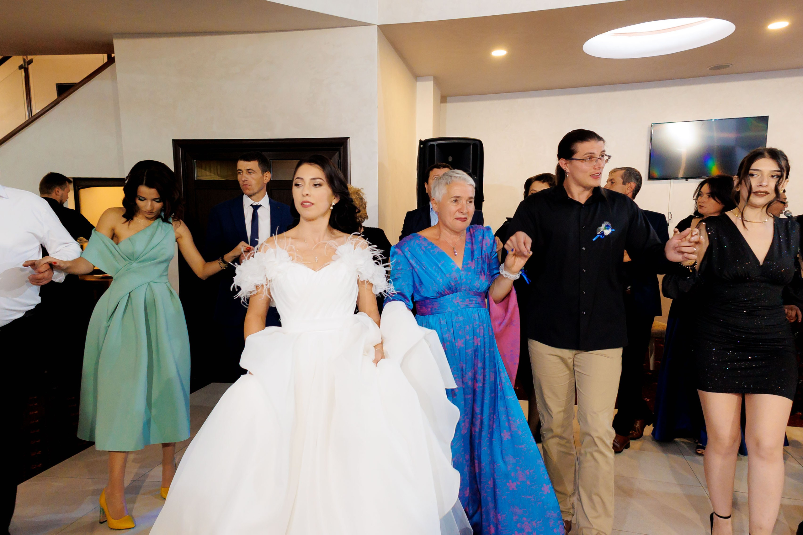 Loredana & Emilian – Ziua Nunții | Videografie - fotografie Botez Suceava, Iași, Botoșani. Servicii foto-video profesionale, pentru momente de neuitat