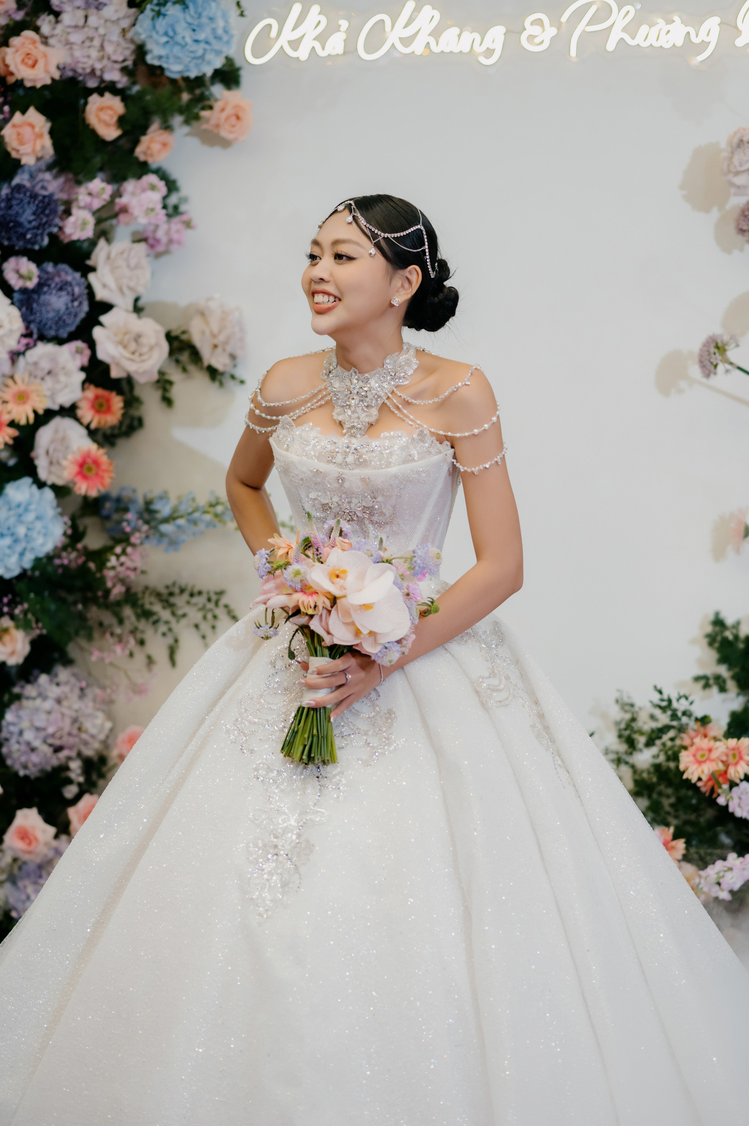 KHANG & QUYEN / Lavela Hotel. Saigon Wedding Present | Art Beyond Moments