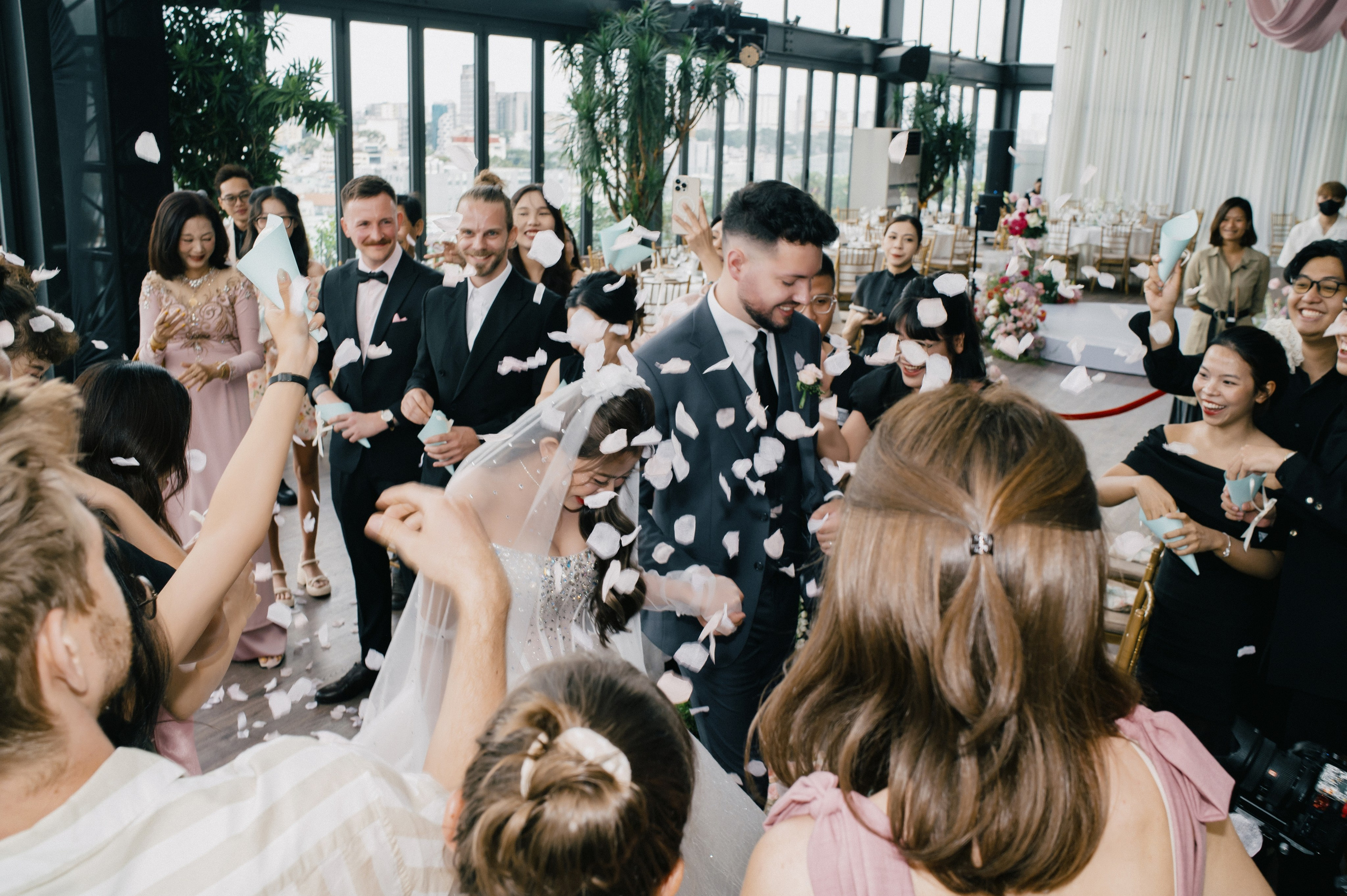 D & K / Wedding Journalism. Nhiếp ảnh gia đám cưới hàng đầu tại Thành Phố Hồ Chí Minh