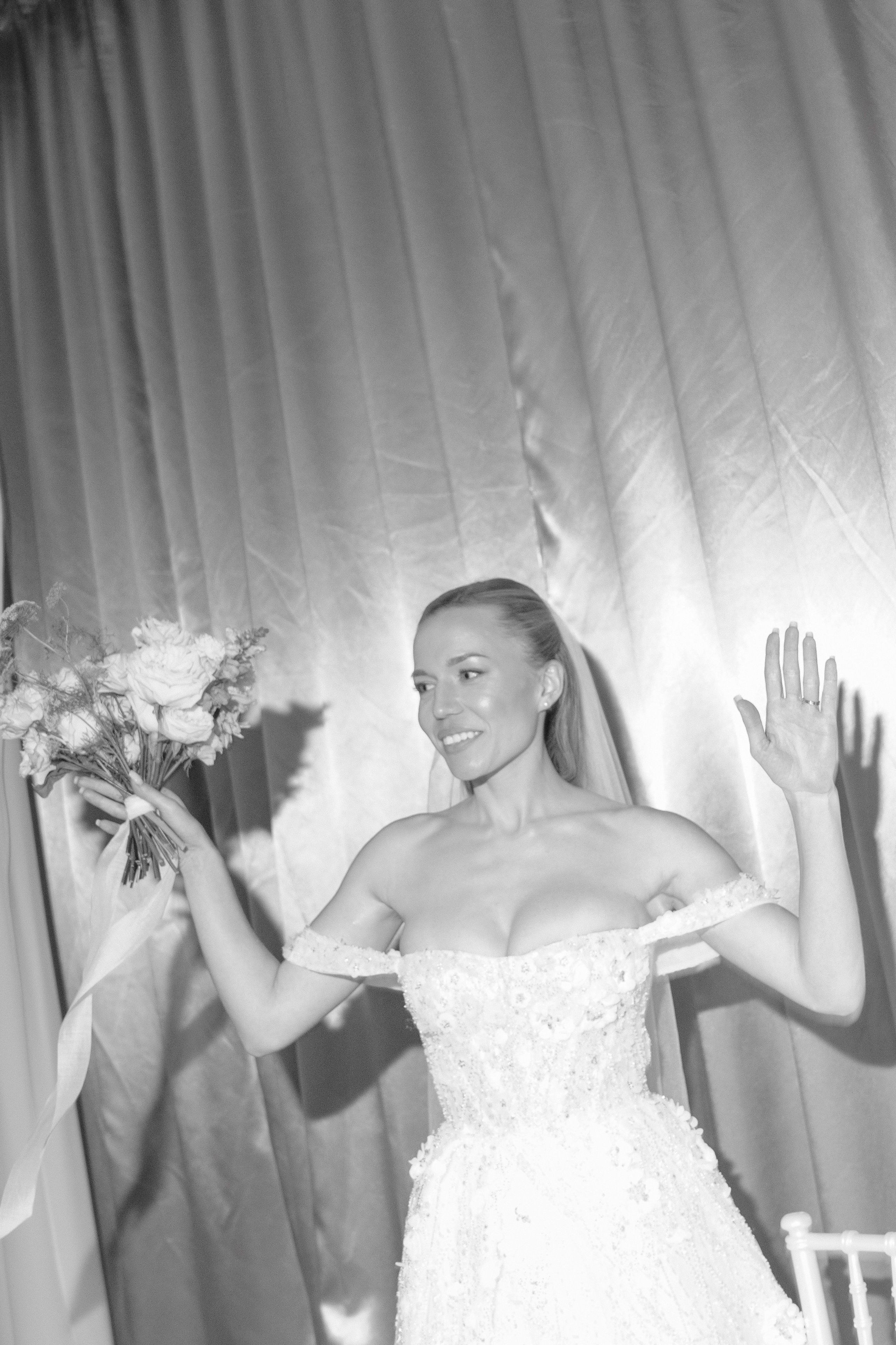 RAW Studio | Luxury Wedding Photography at Ratměřice Castle. Raw Studio: Capturing Elegant weddings accross Europe