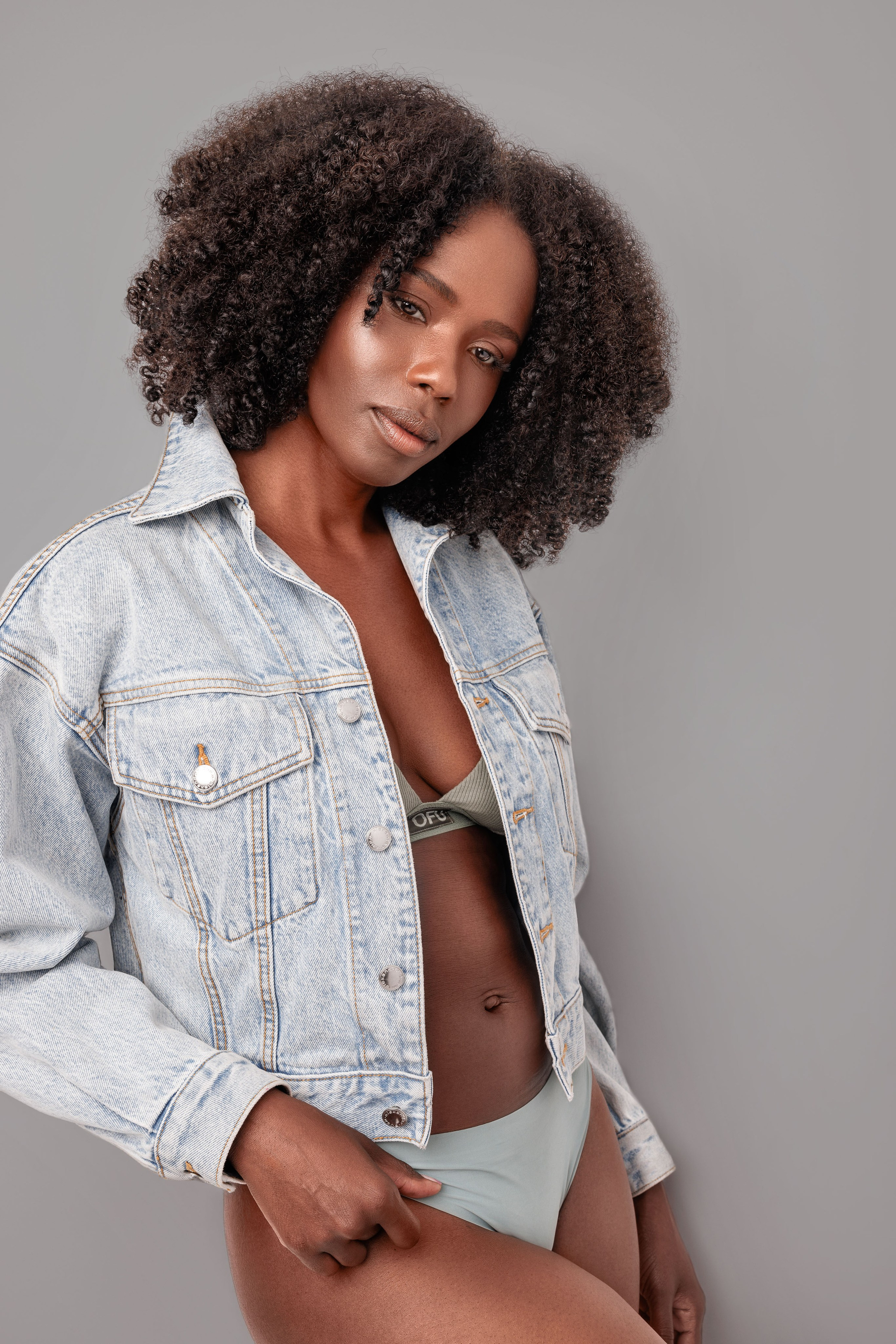 Portraits & lifestyle. Photographe portrait féminin à Paris — Zhanna Ognivo