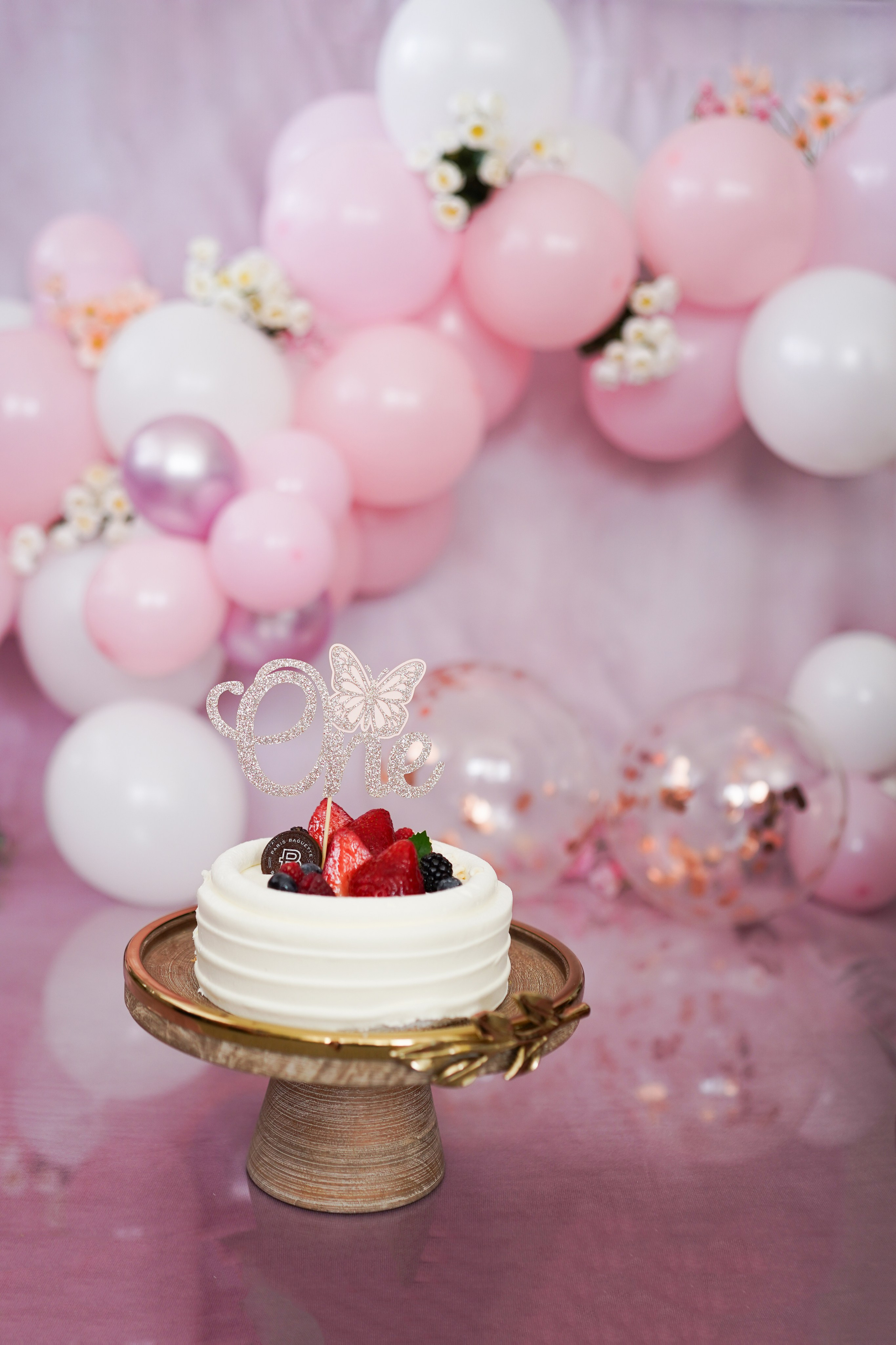 Cake Smash. Maternity, family and newborn photography in San Francisco Bay Area