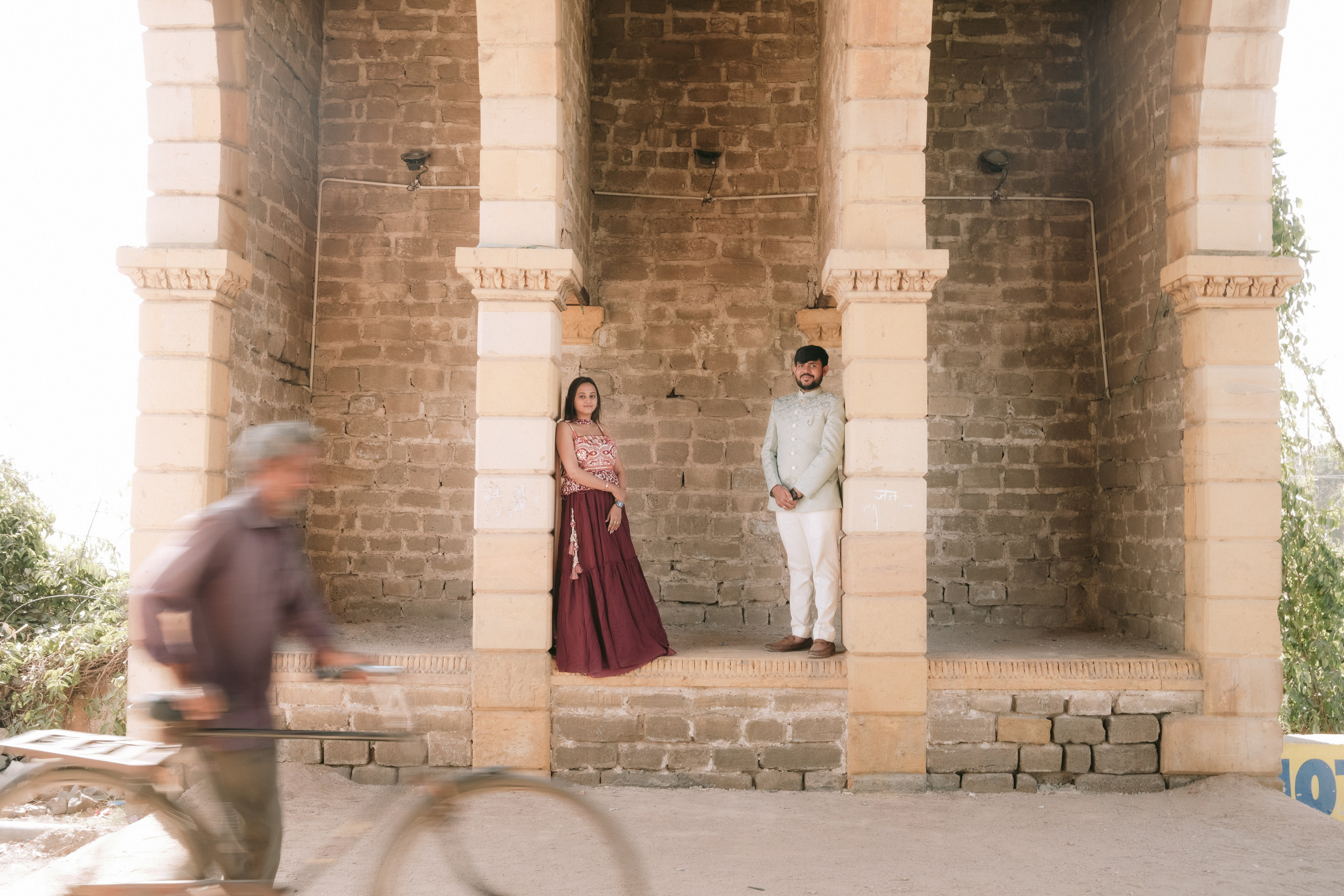 COUPLE SESSIONS. Love Emotions Weddings