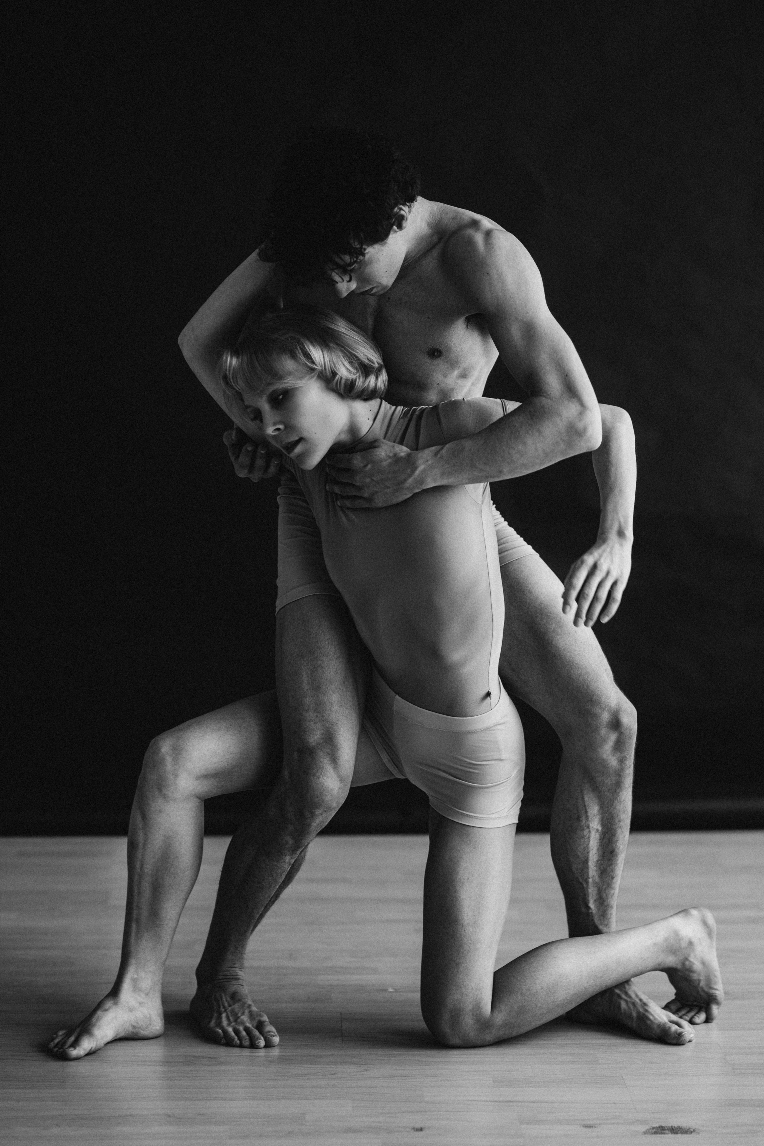 DANCERS. Victoria Olonen – Cinematic Portrait Artist | Helsinki & Europe