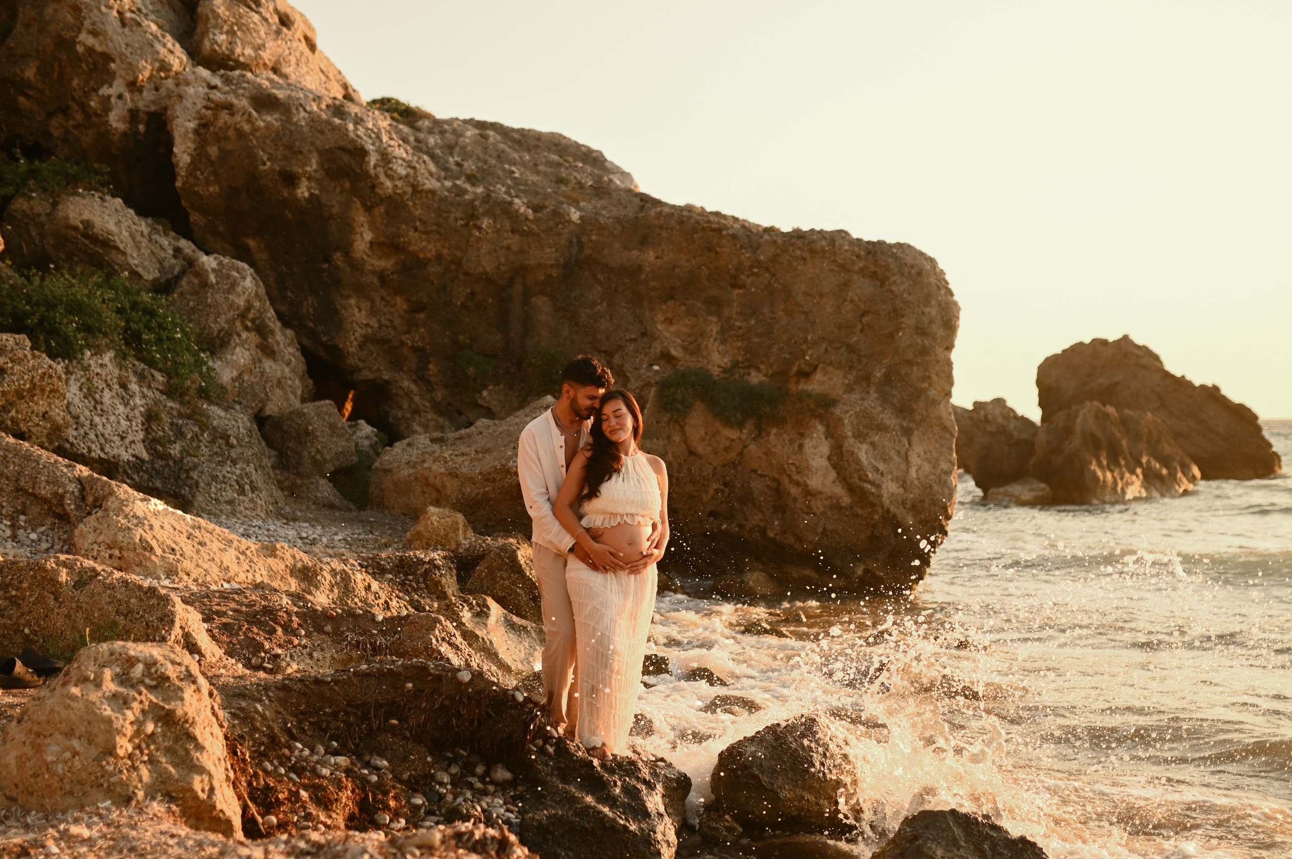 Maternity Photoshoot in Rhodes. Photographer in Rhodes Island