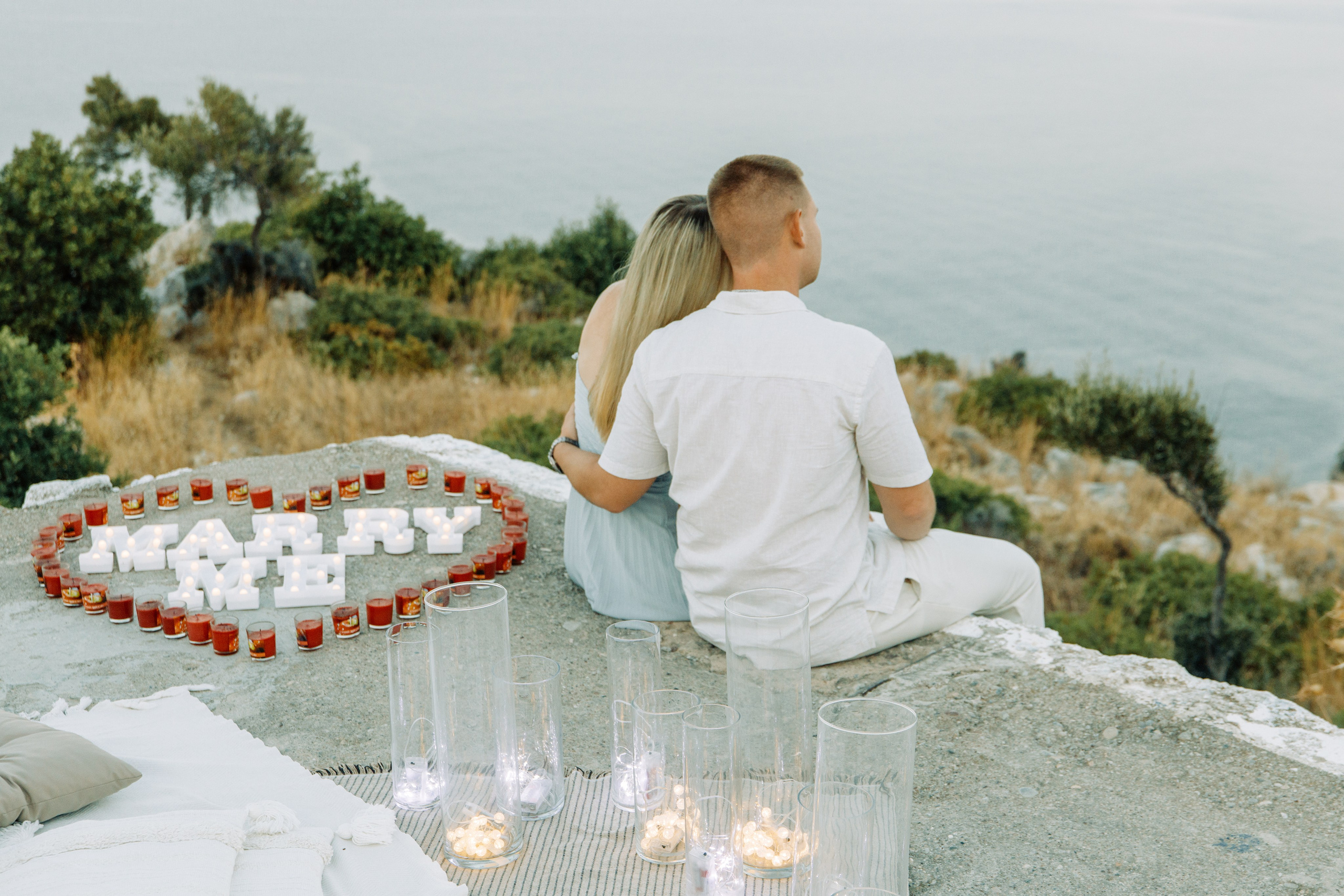 Alina and Joshua. Renate Woeste | Wedding planner in Rhodes. Creating dream weddings by the sea. Let’s make your special day unforgettable