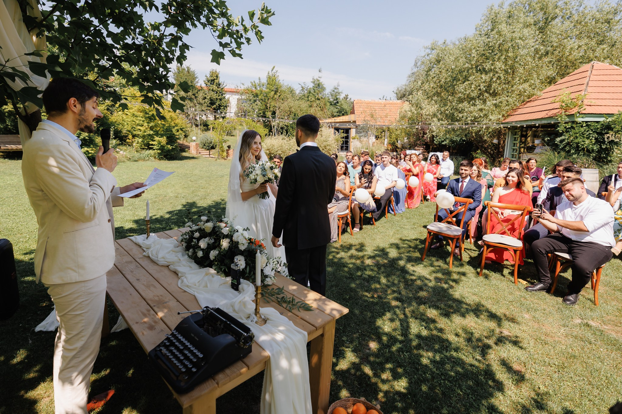 Mihaela si Nicolae - Nunta in locatie in aer liber la Nouvelle Events. Fotograf nunta Bucuresti - Manu Ivanciu | Fotograf botez