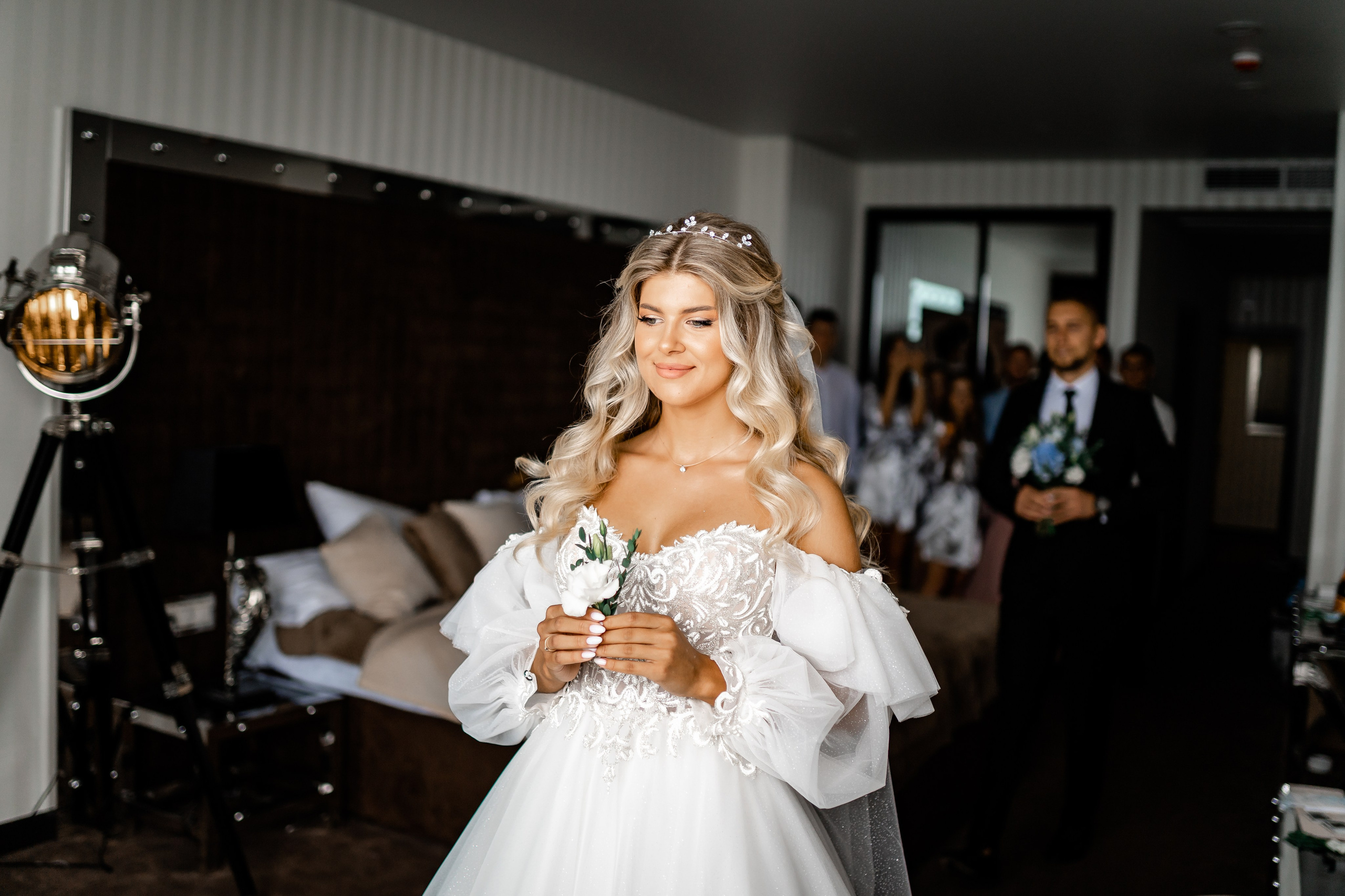 DER SCHÖNSTE HOCHZEITSTAG. Hochzeits- und Reportagefotograf für München, Regensburg, Deutschland RED LINE Media