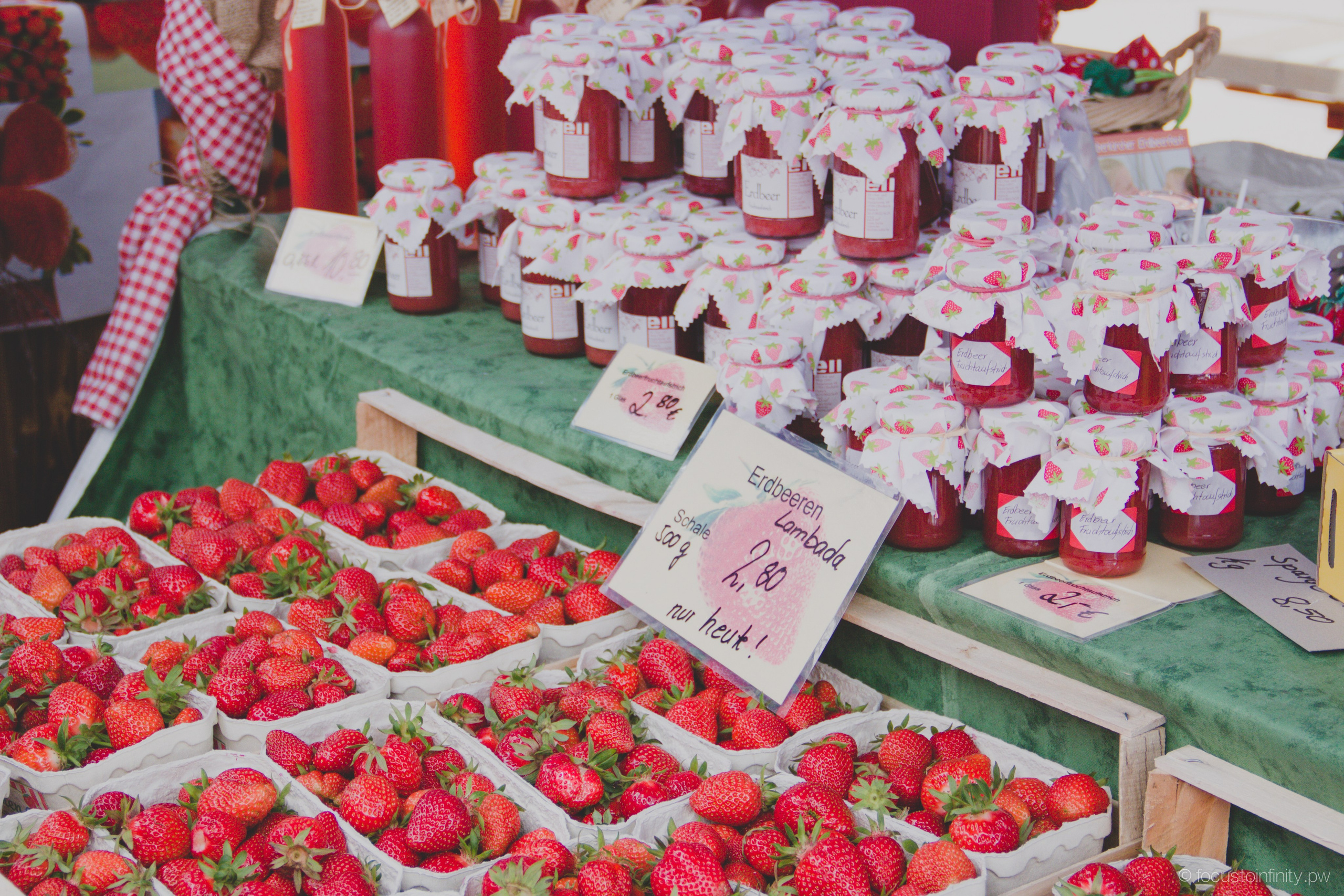 Oberkircher Erdbeerfest. Maria Chistyakovа — Fotografin in Karlsruhe, Baden-Baden und Umgebung