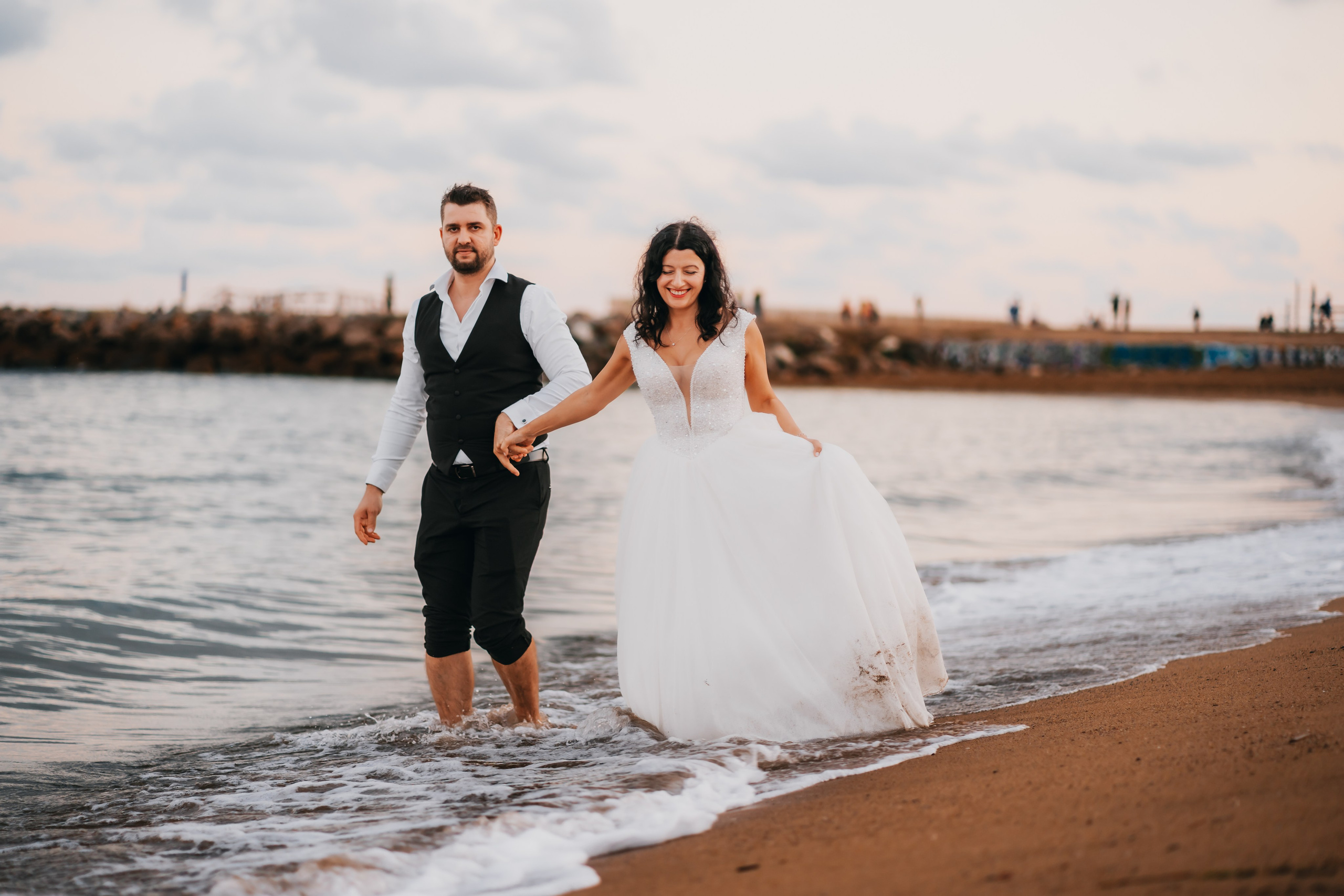 Trash the Dress. Fotograf Nuntă în Gorj - Gabriel Vulpescu