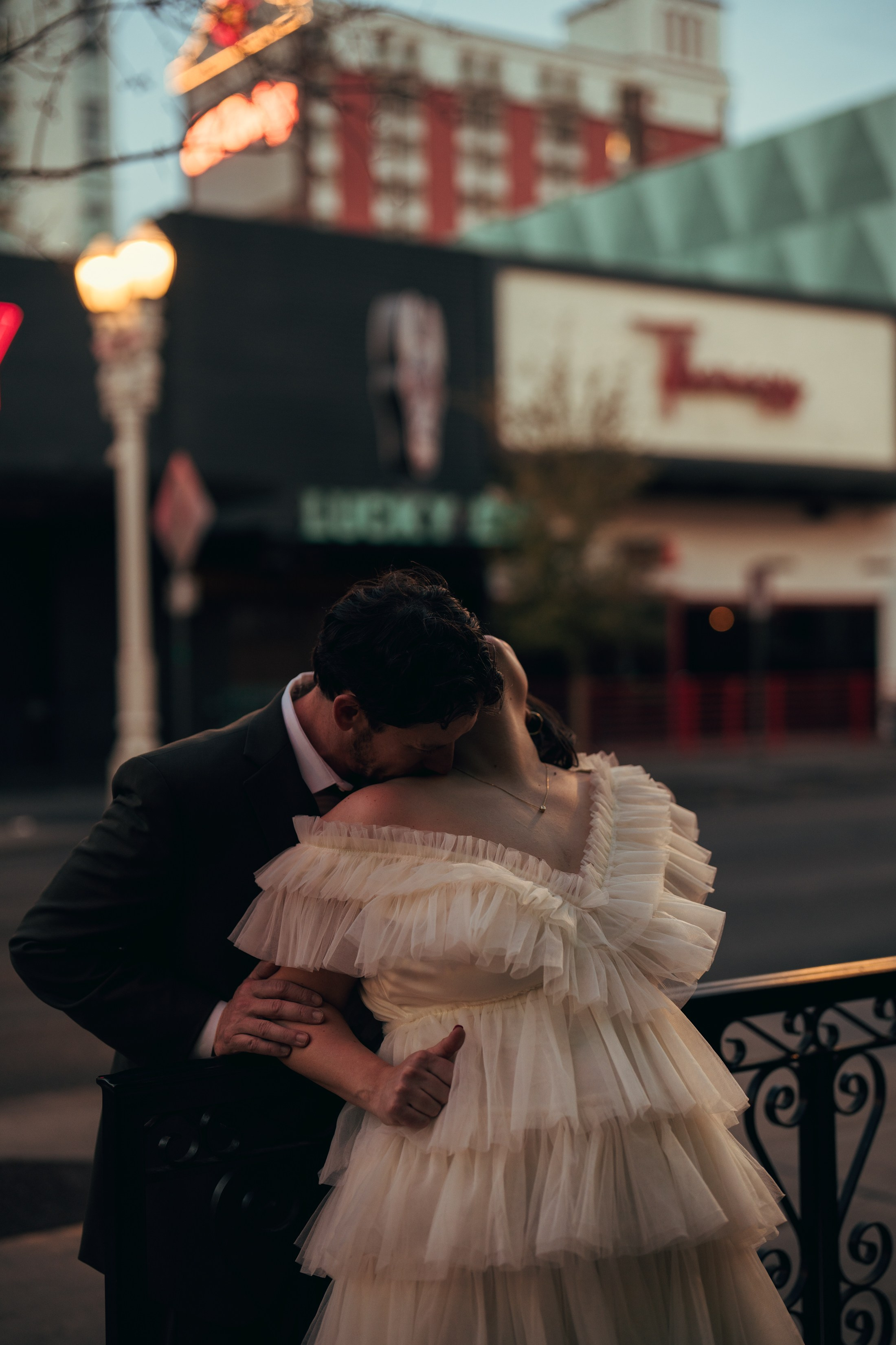 Grace&Jesse. Wedding & elopement photographer Viktoriya Kravtsov. Las Vegas