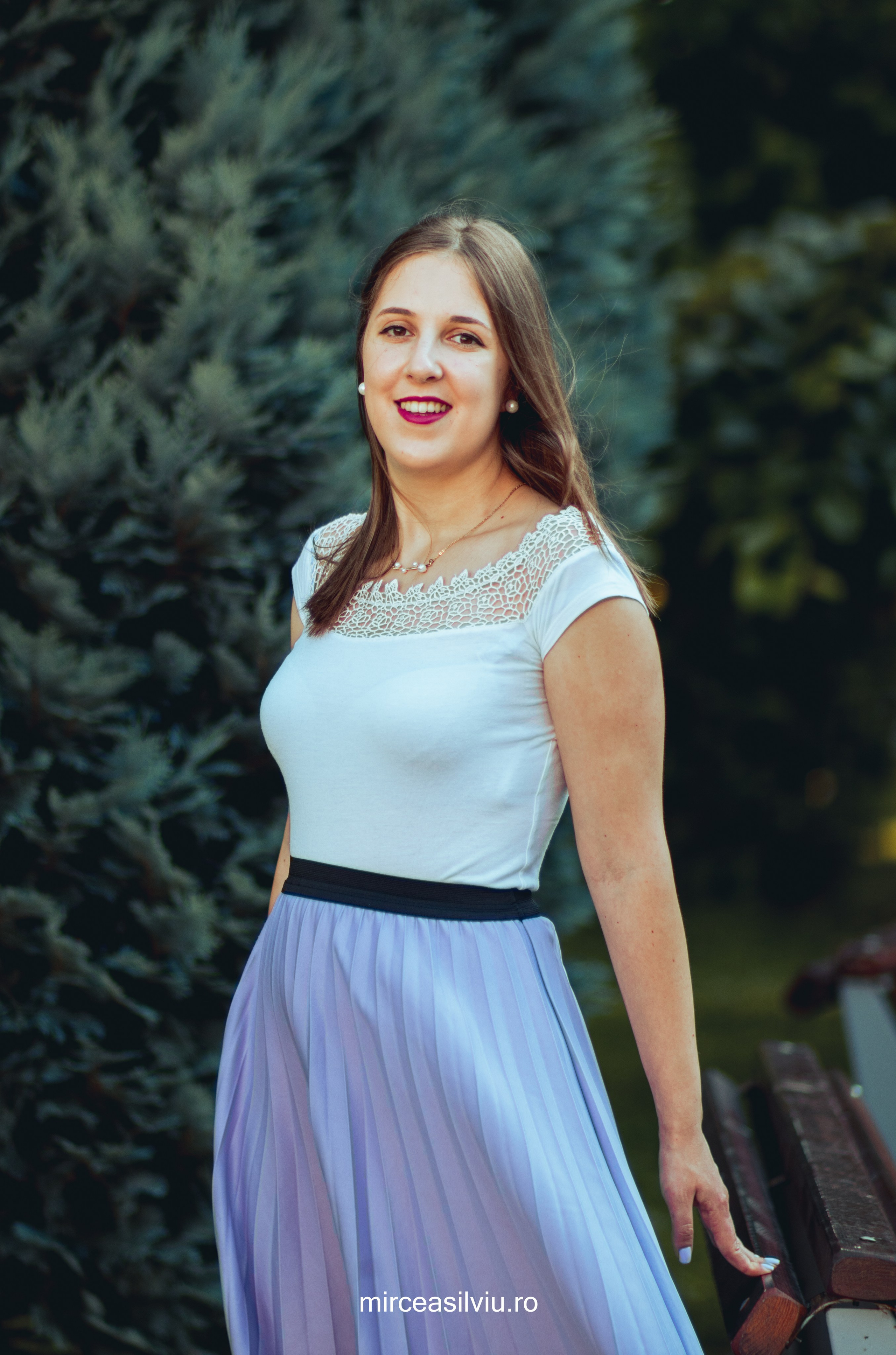 Cristina. Fotograf de portrete și evenimente din Cluj-Napoca. Ședințe foto individuale, nunți, botezuri și aniversări în Cluj și județul Cluj