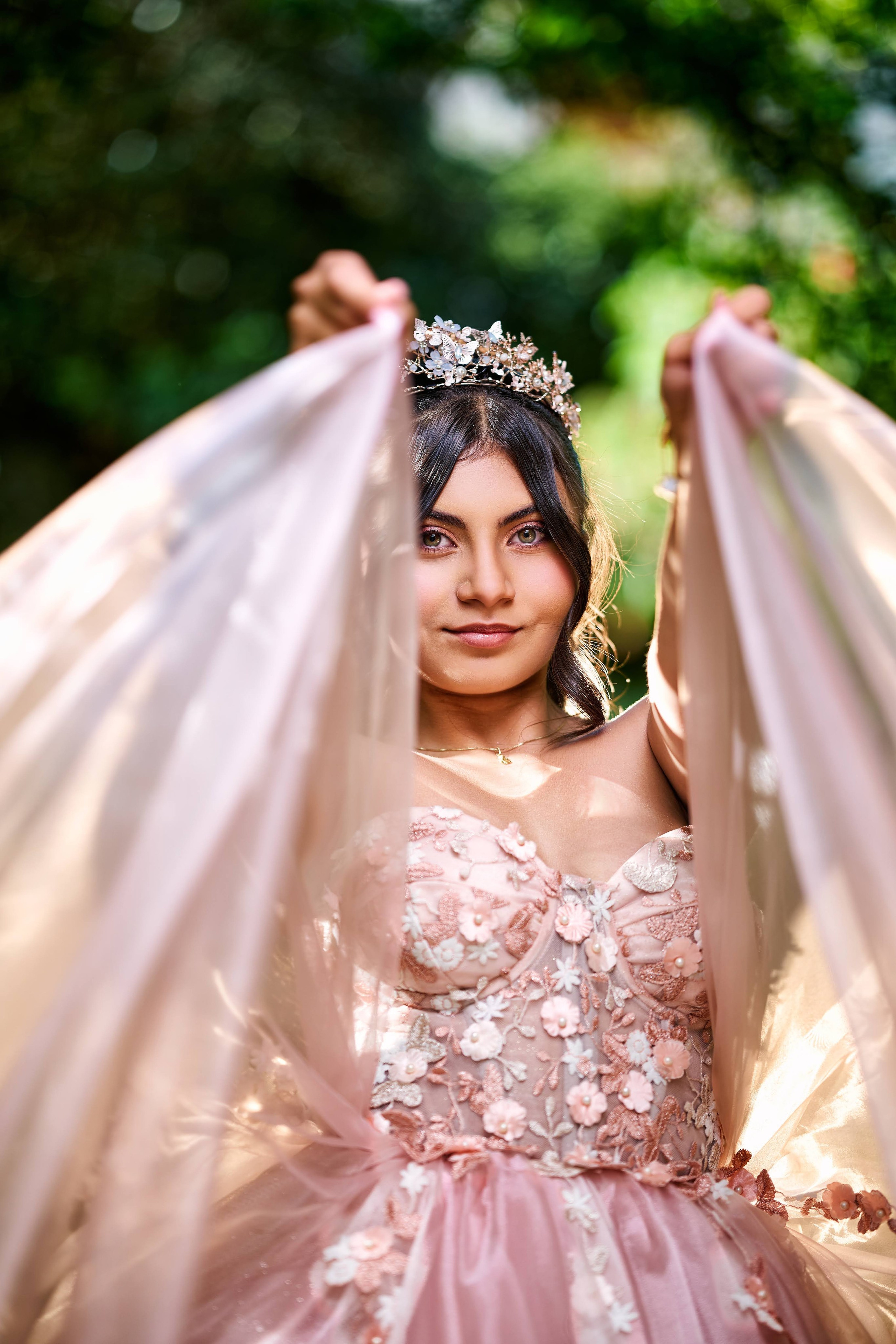 Mis 15 | Sesiones de Fotografía Modernas. Wedding Photography & Videography by ZZ Hendrick | Capturing Your Love Story in Colombia & USA